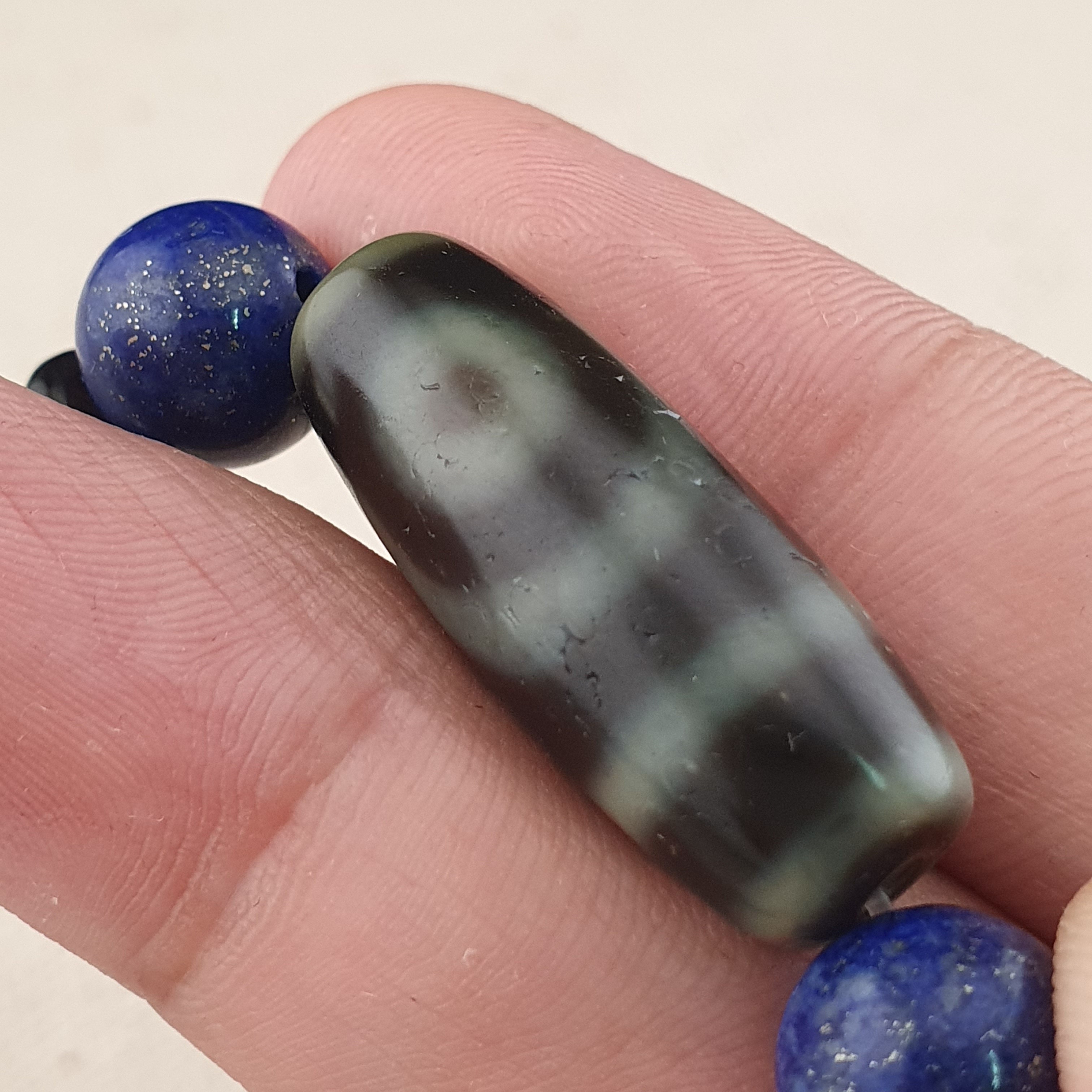 Vintage Himalayan 2 Eyes Agate & LapisLazuli Beads Bracelet