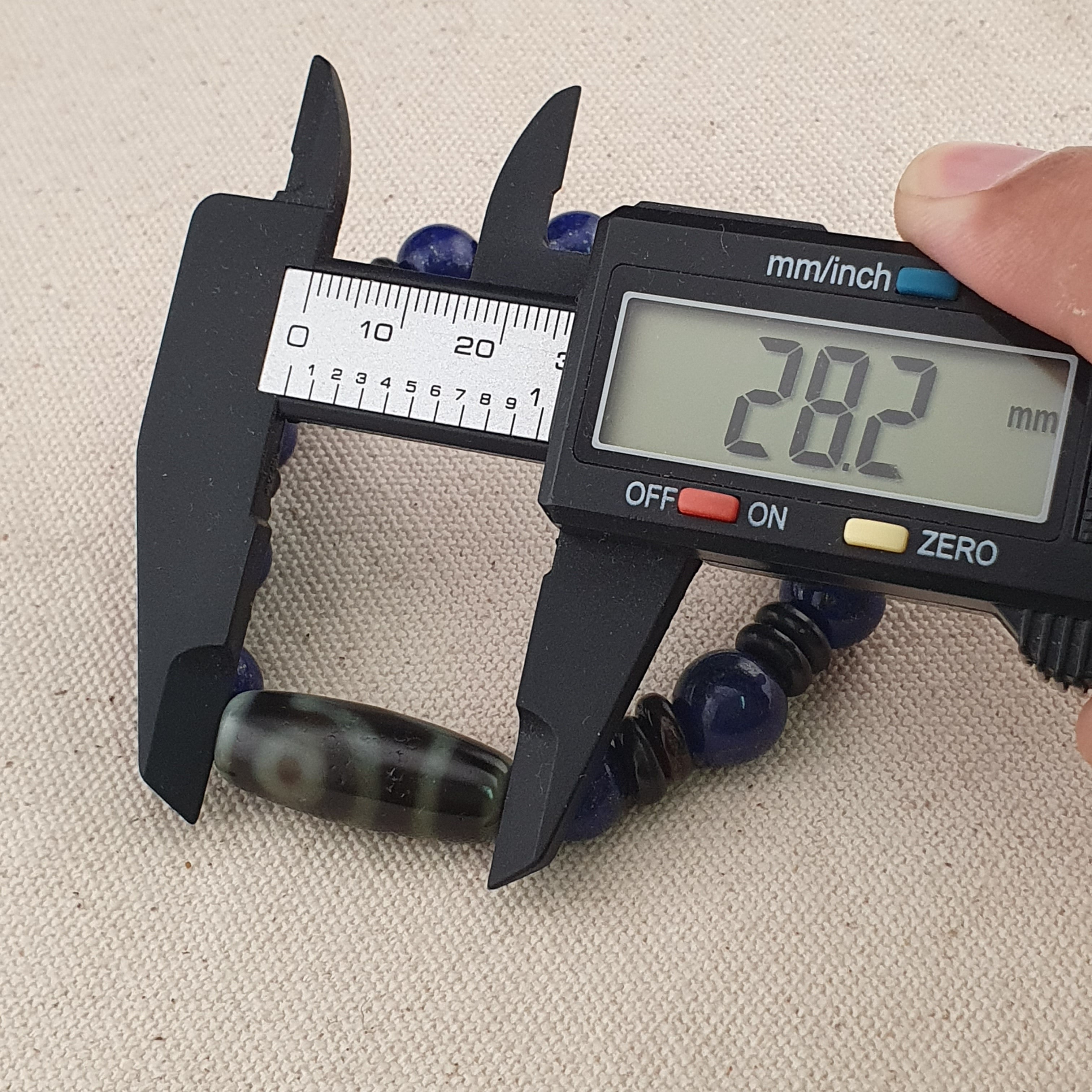 Vintage Himalayan 2 Eyes Agate & LapisLazuli Beads Bracelet