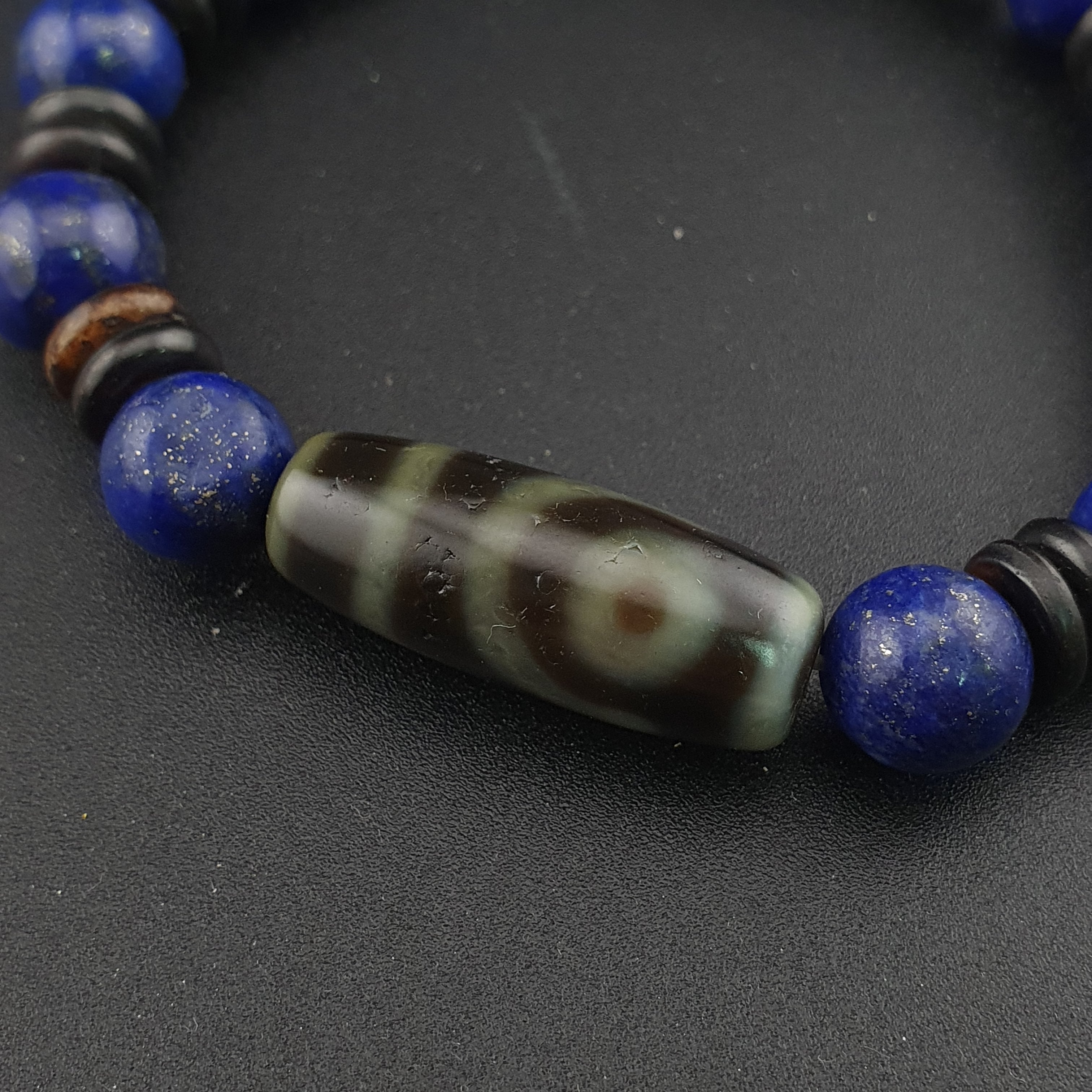 Vintage Himalayan 2 Eyes Agate & LapisLazuli Beads Bracelet