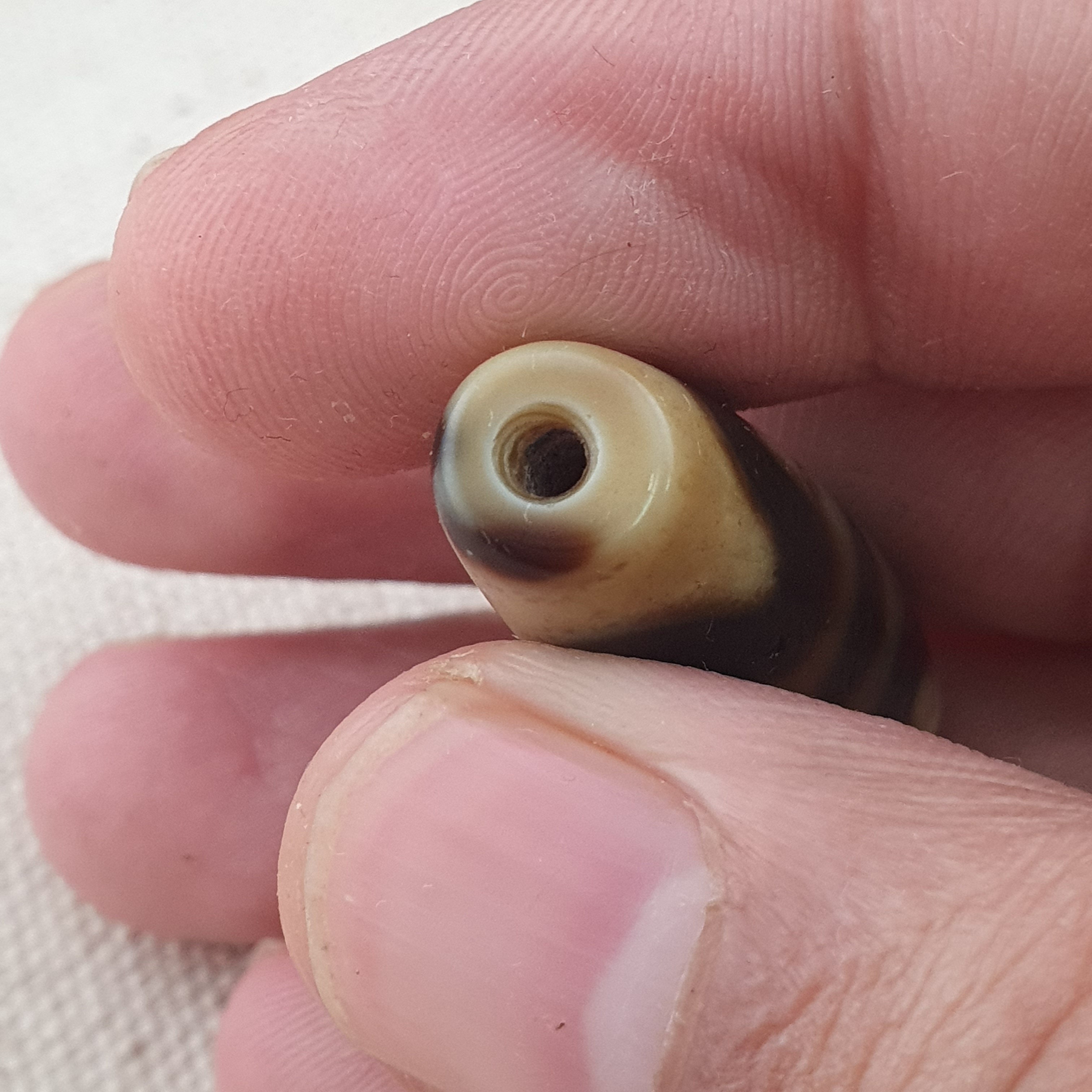 Vintage Himalayan Tibetan Zigzag & Stripe Pattern Agate Bead Amulet