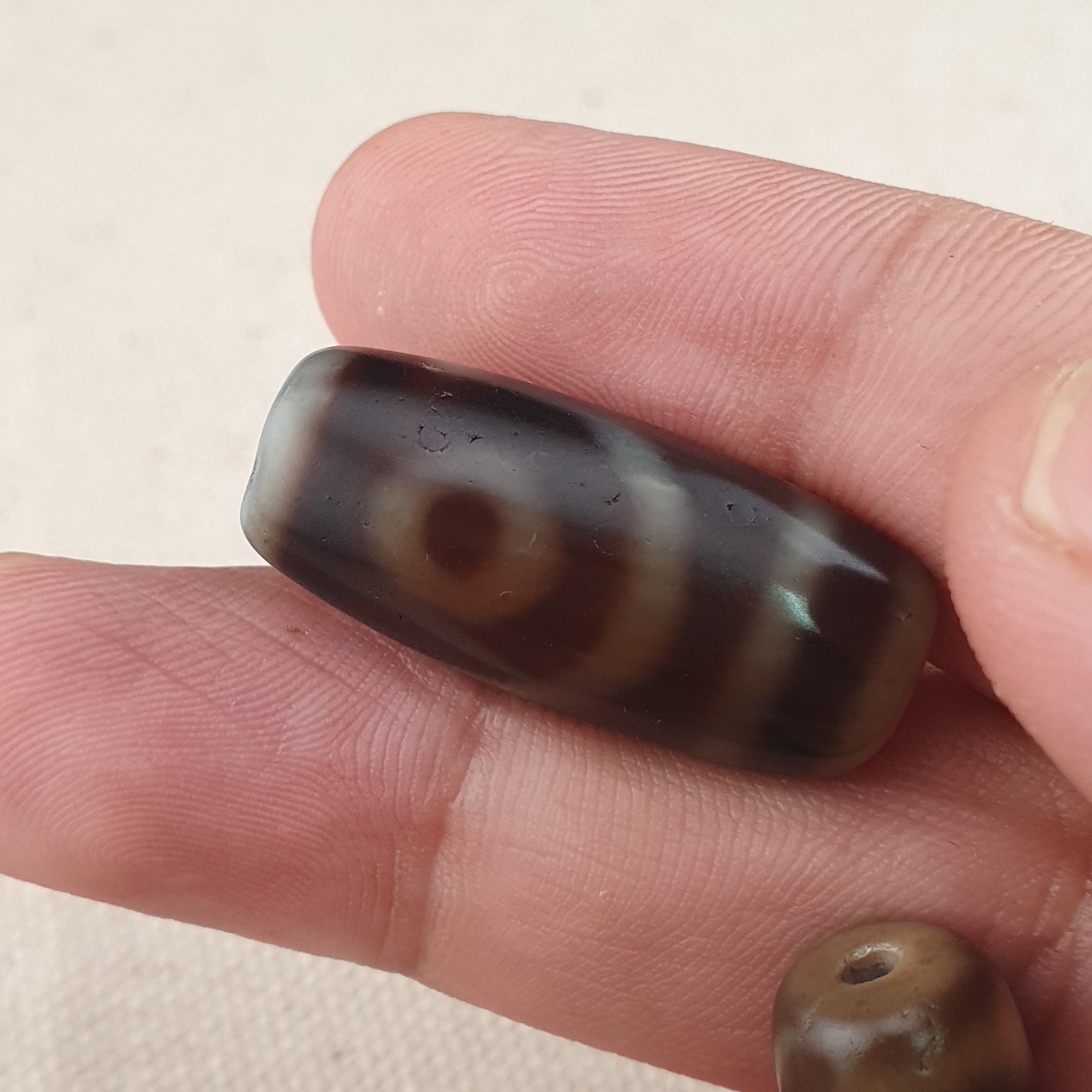 Vintage 2 Eyes Himalayan Tibetan Agate Dzi bead Amulet Lot of 3