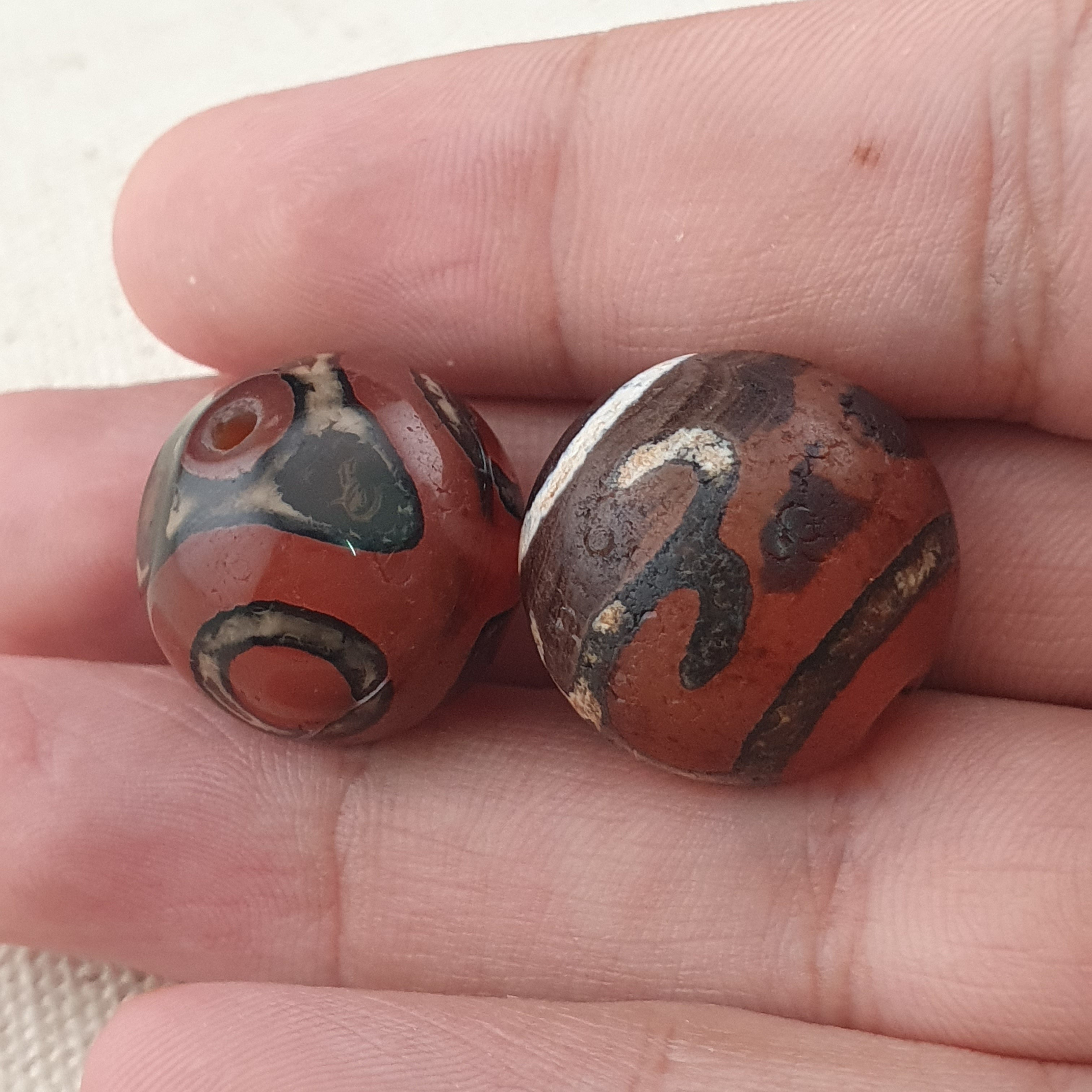 Vintage Etched Carnelian Agate Unique Pattern Beads Amulets