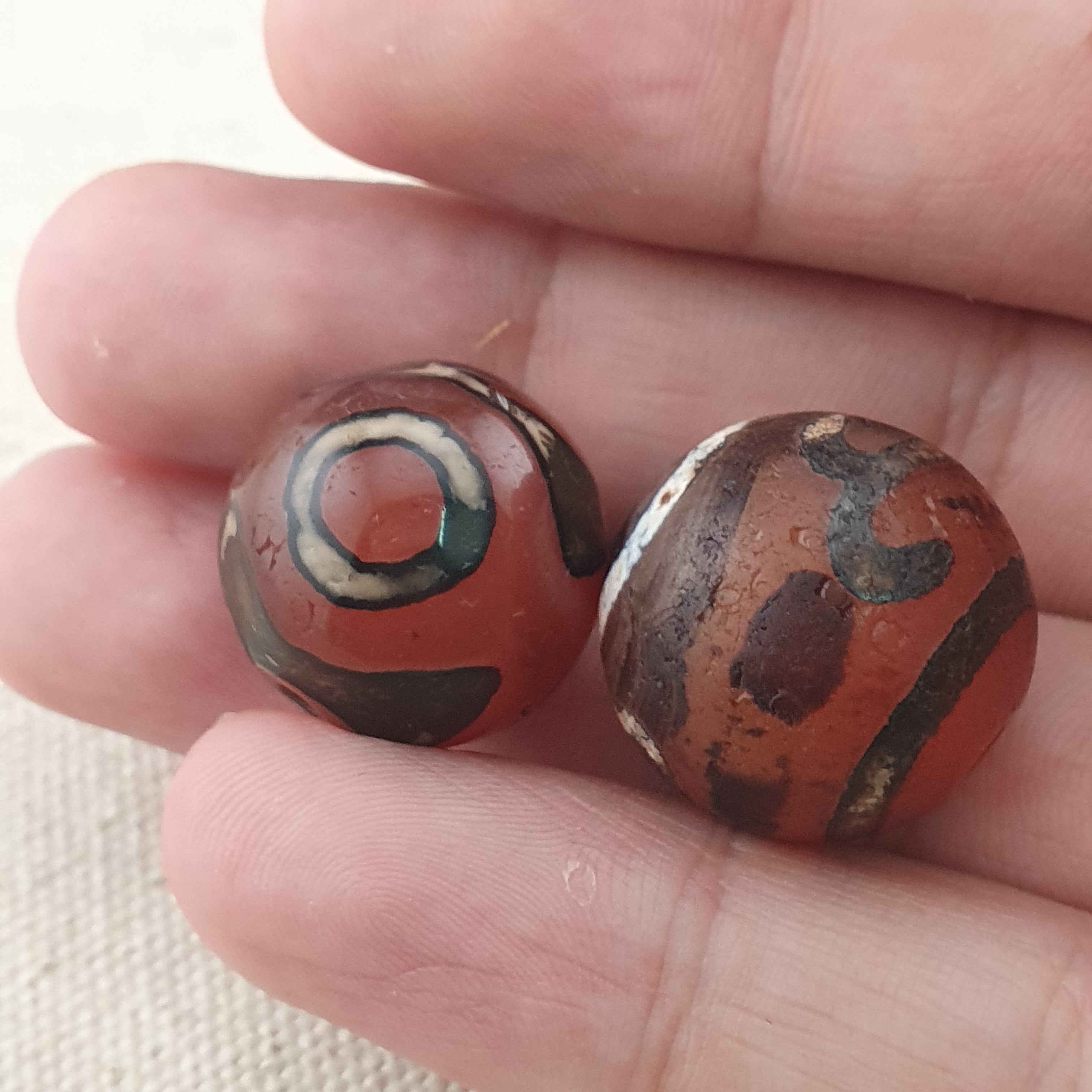 Vintage Etched Carnelian Agate Unique Pattern Beads Amulets