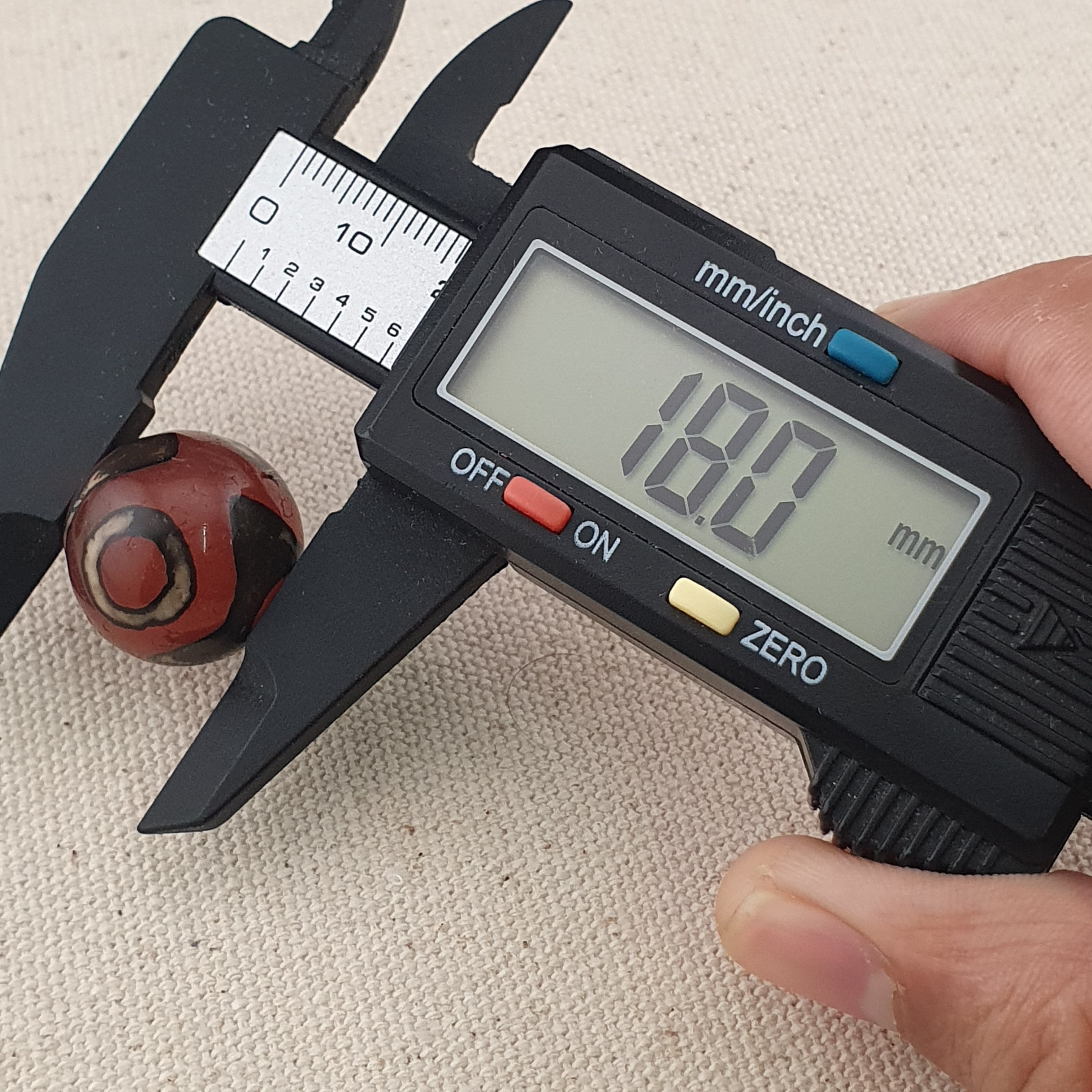 Vintage Etched Carnelian Agate Unique Pattern Beads Amulets