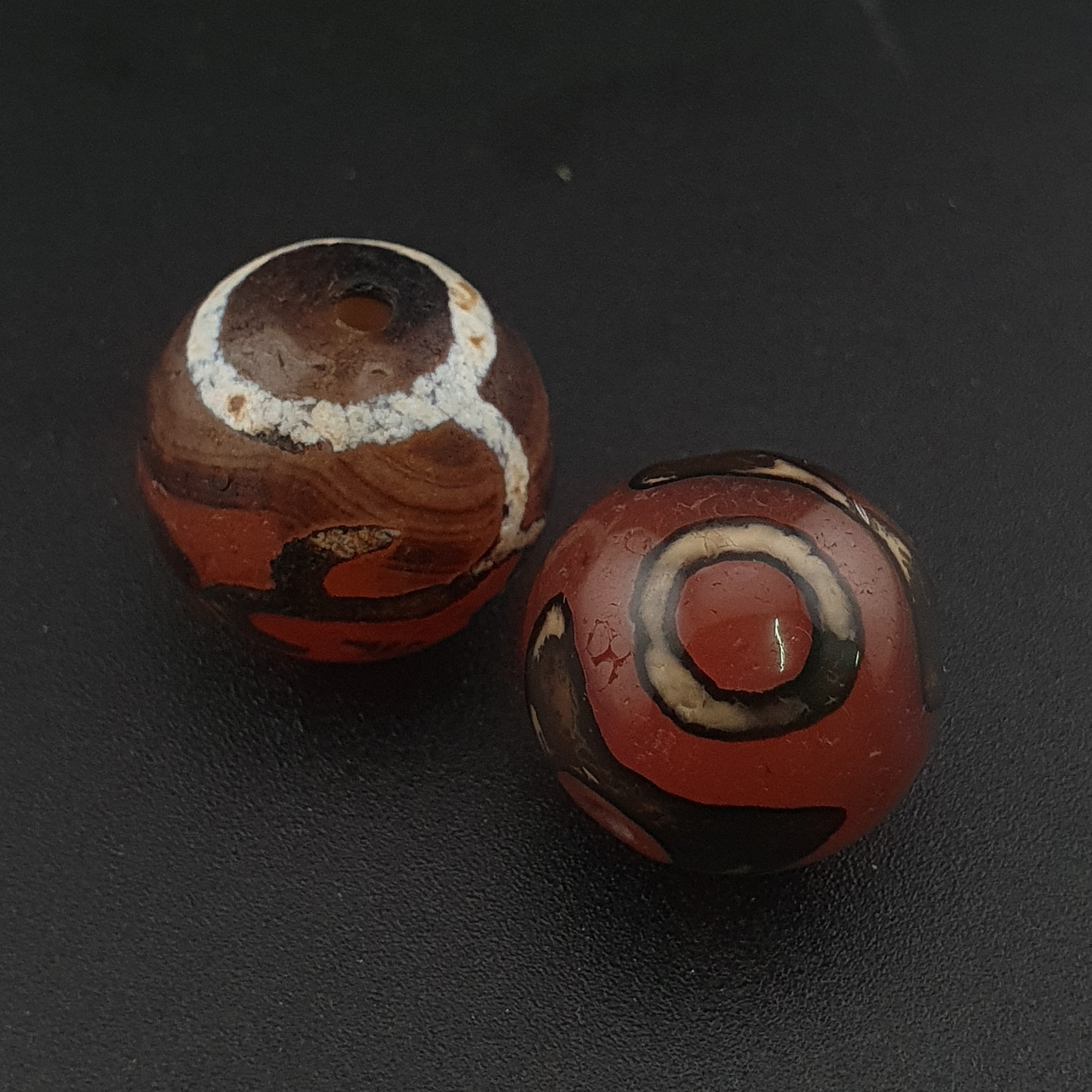 Vintage Etched Carnelian Agate Unique Pattern Beads Amulets