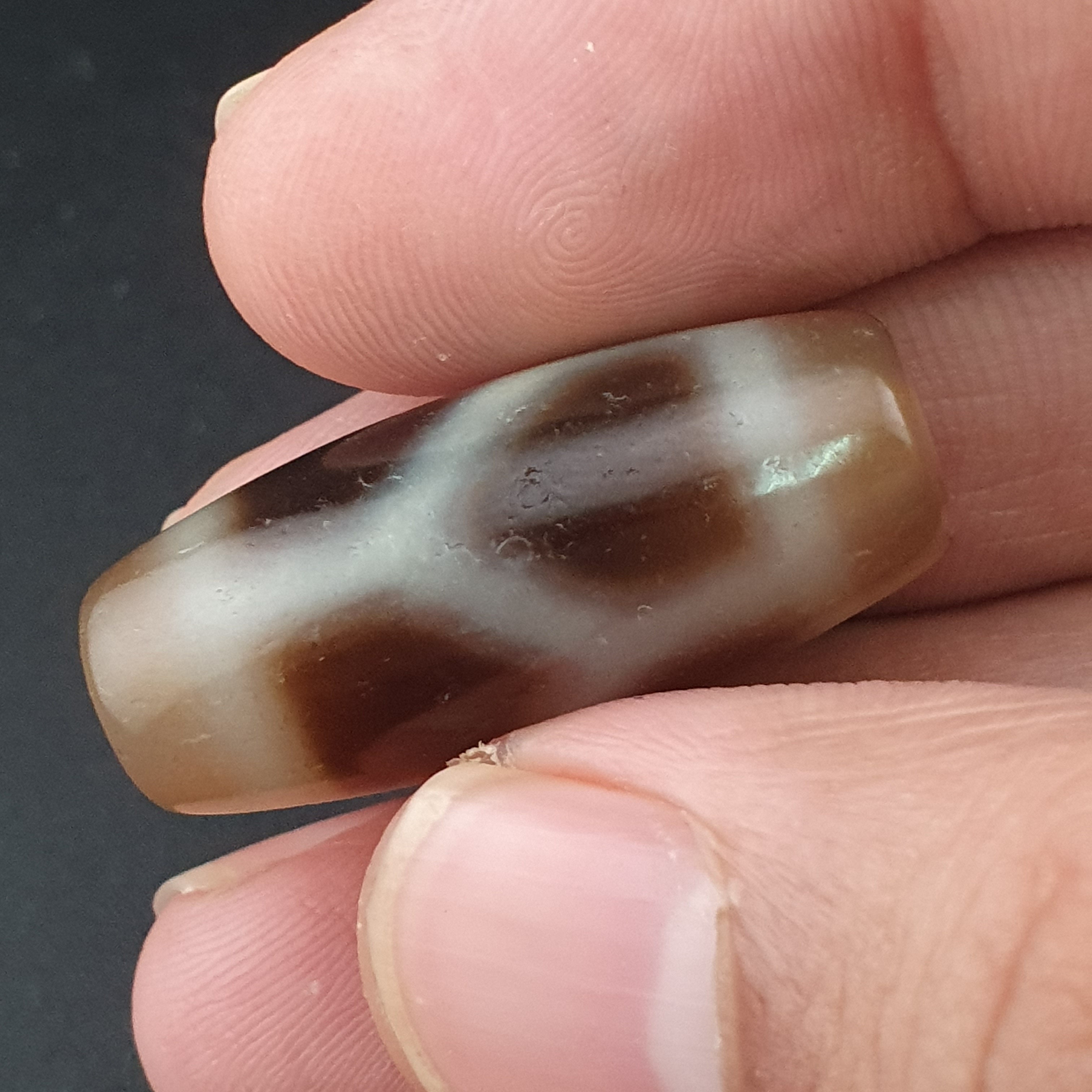 Vintage Himalayan Tibetan ChainLink Pattern Agate Dzi Bead Amulet