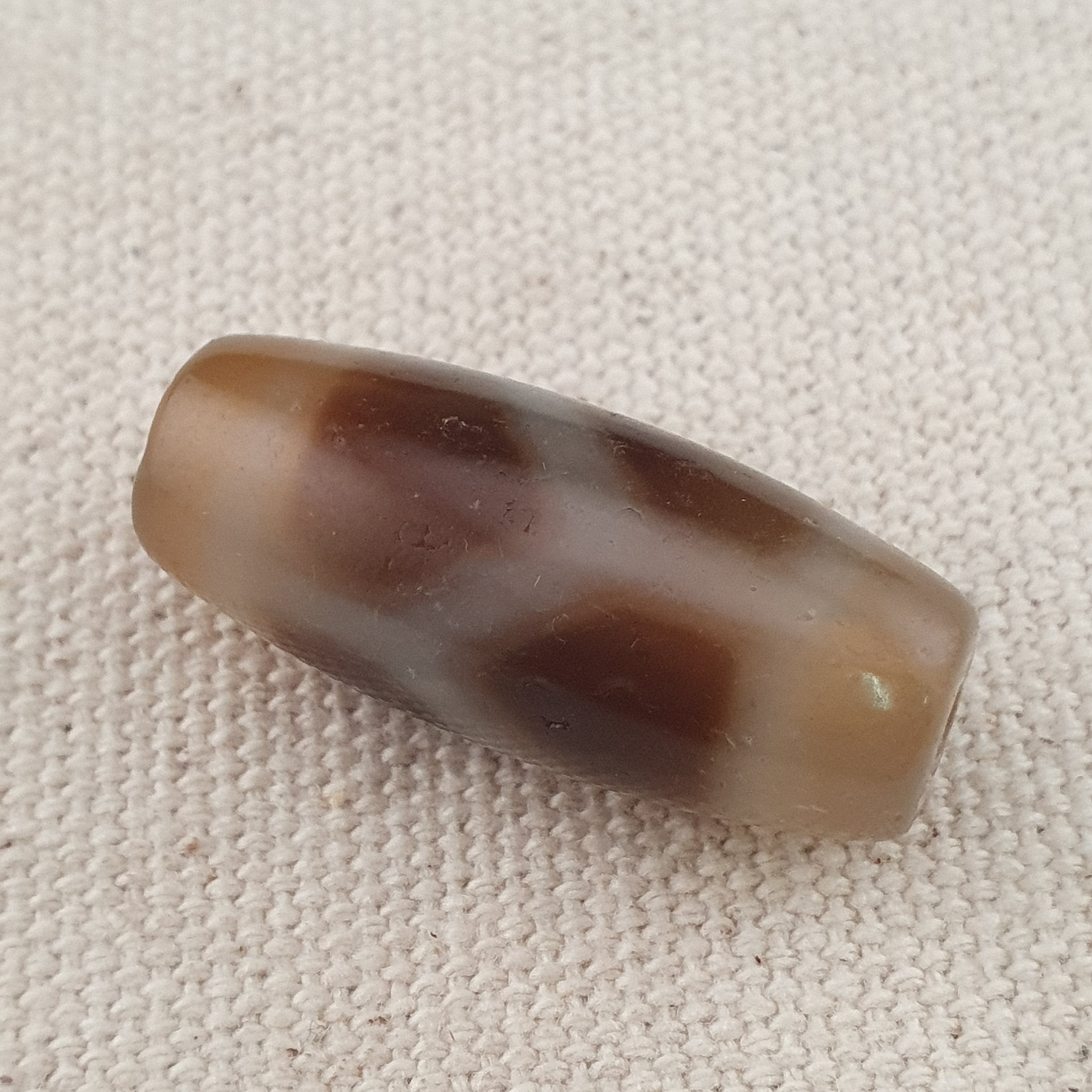 Vintage Himalayan Tibetan ChainLink Pattern Agate Dzi Bead Amulet