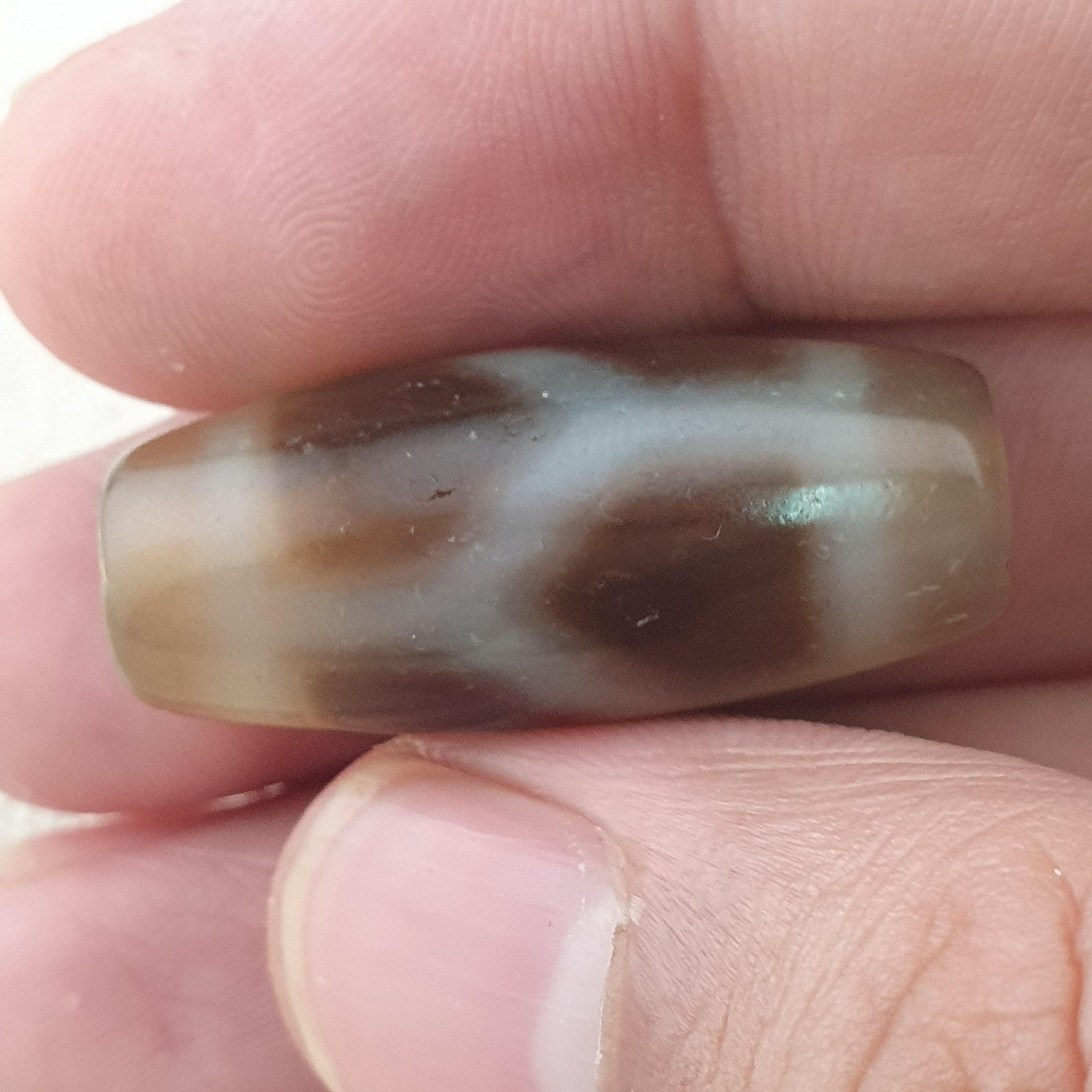 Vintage Himalayan Tibetan ChainLink Pattern Agate Dzi Bead Amulet