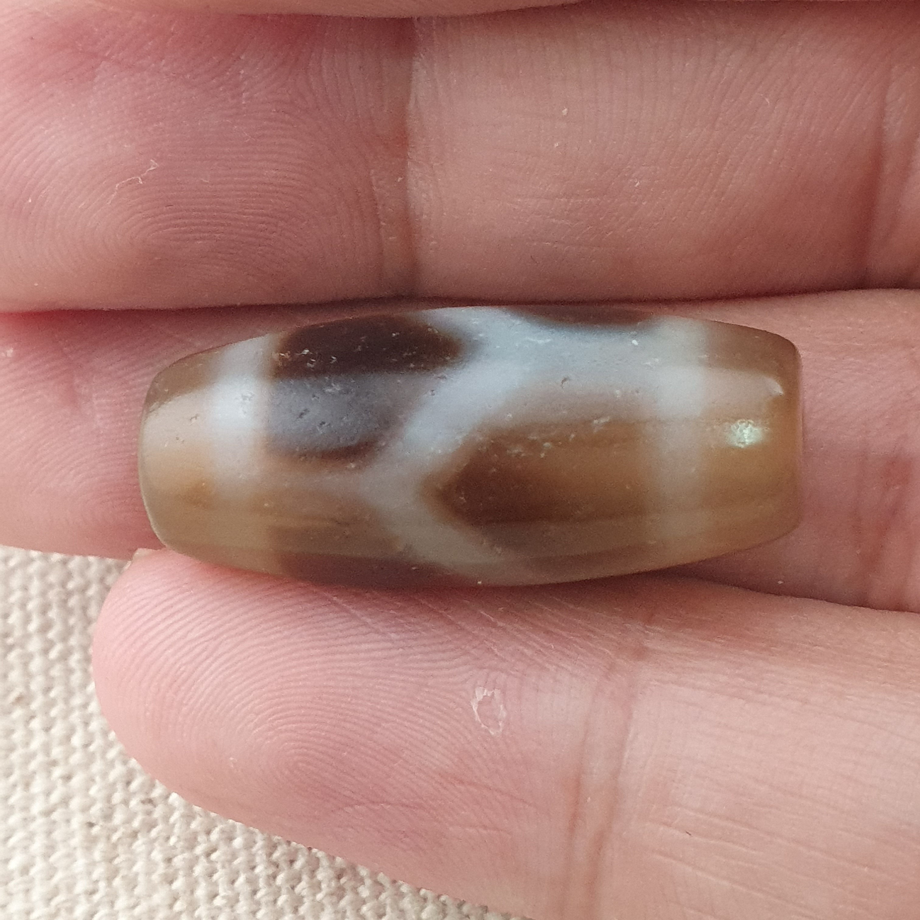 Vintage Himalayan Tibetan ChainLink Pattern Agate Dzi Bead Amulet