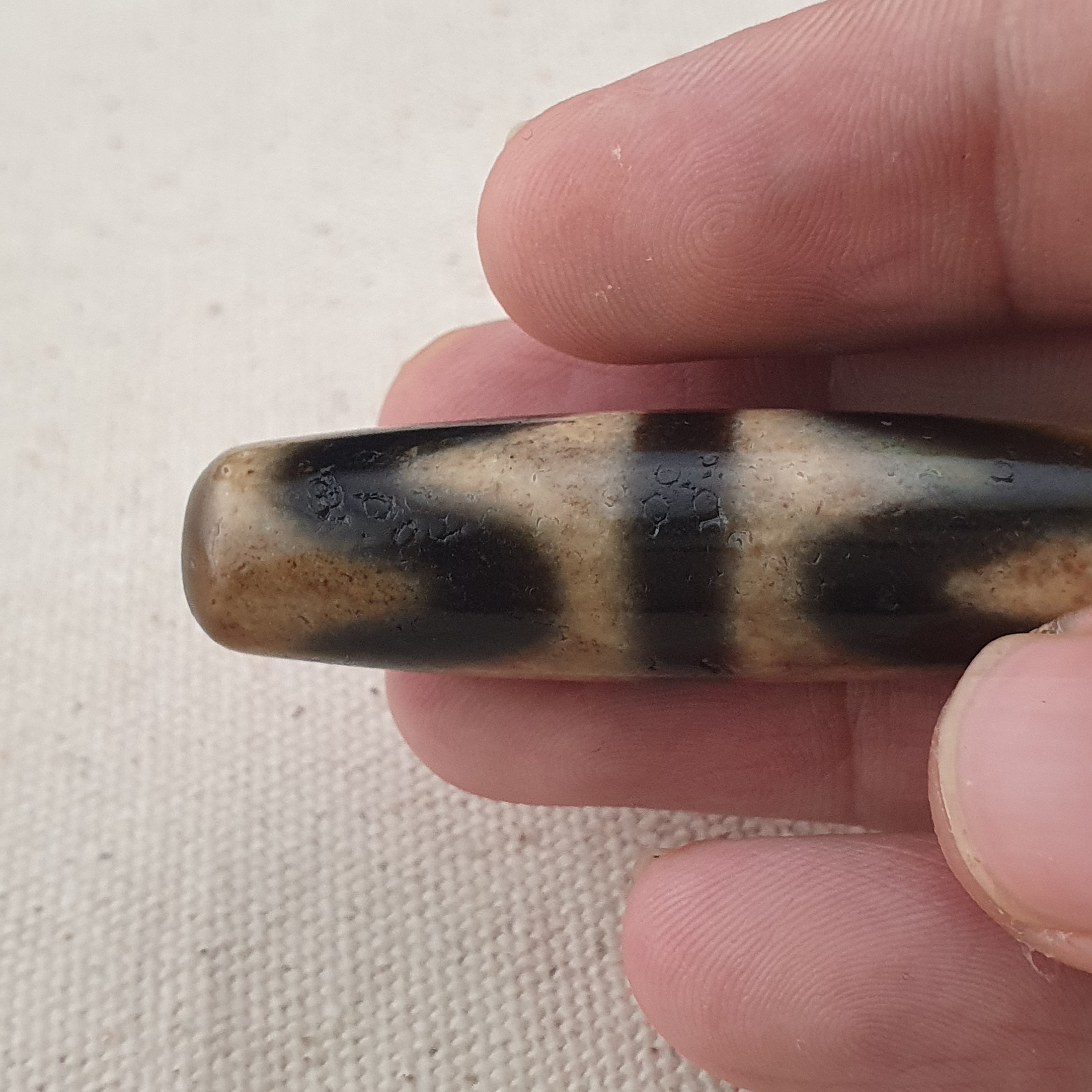 Vintage Himalayan Tibetan Agate ZigZag & Stripe Pattern Agate Dzi Bead Amulet