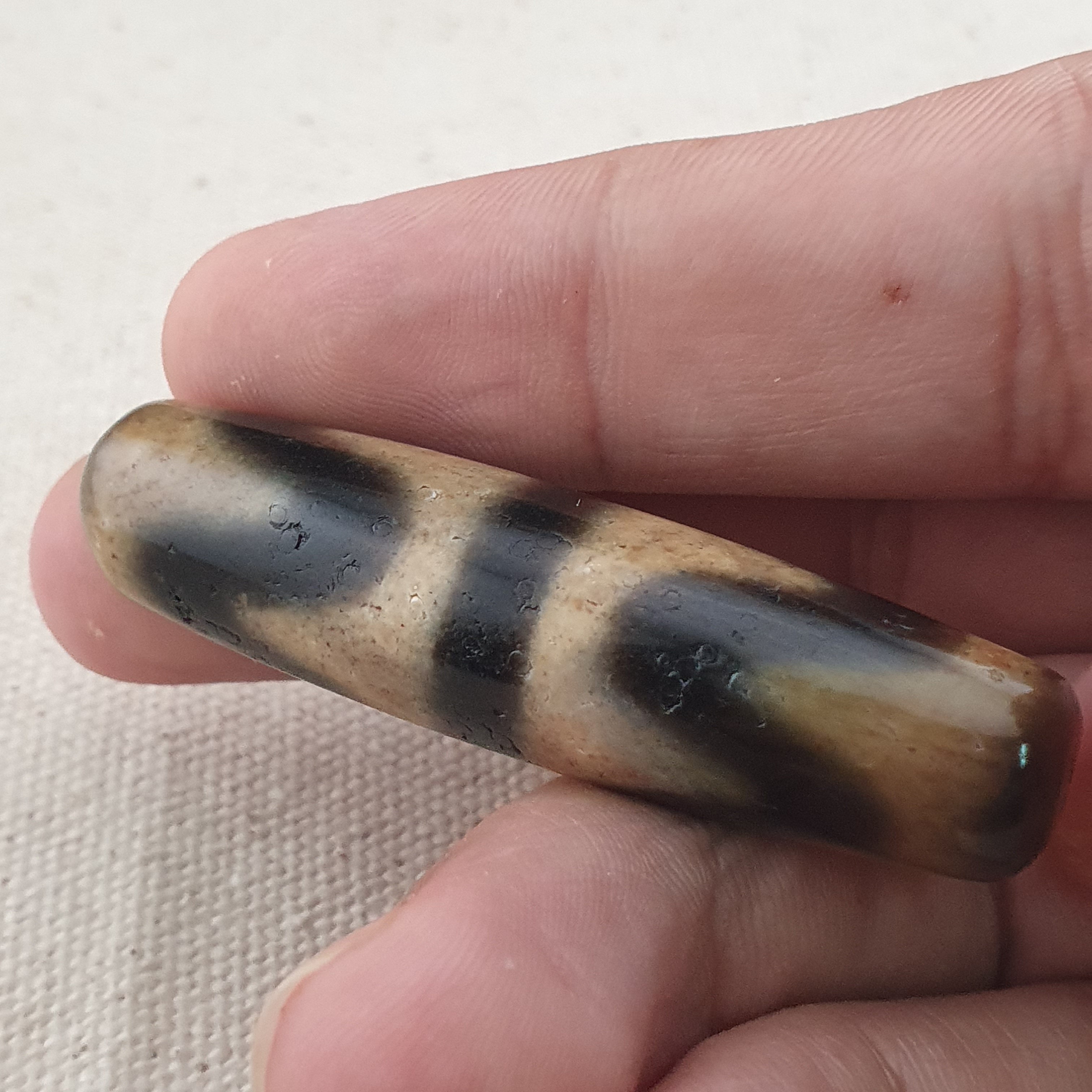Vintage Himalayan Tibetan Agate ZigZag & Stripe Pattern Agate Dzi Bead Amulet