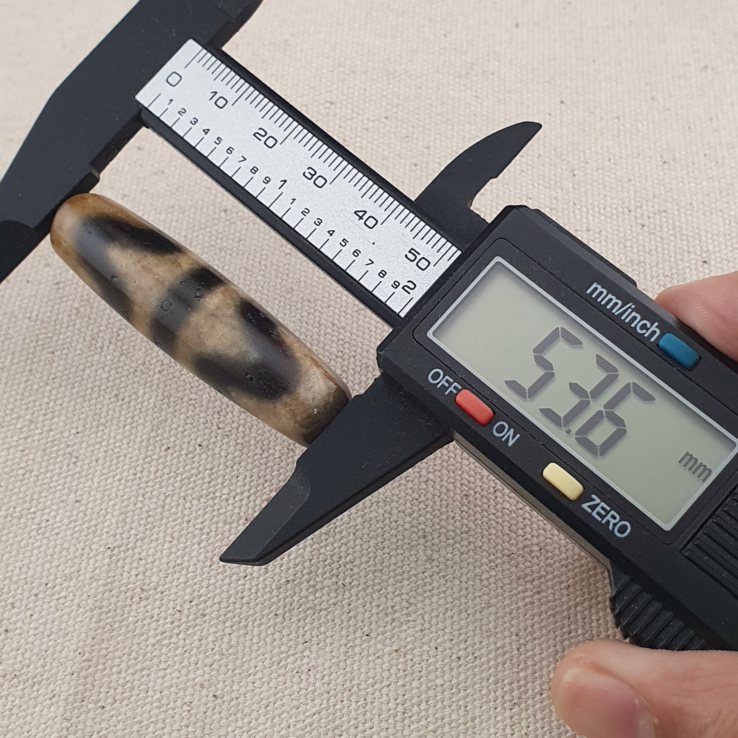 Vintage Himalayan Tibetan Agate ZigZag & Stripe Pattern Agate Dzi Bead Amulet