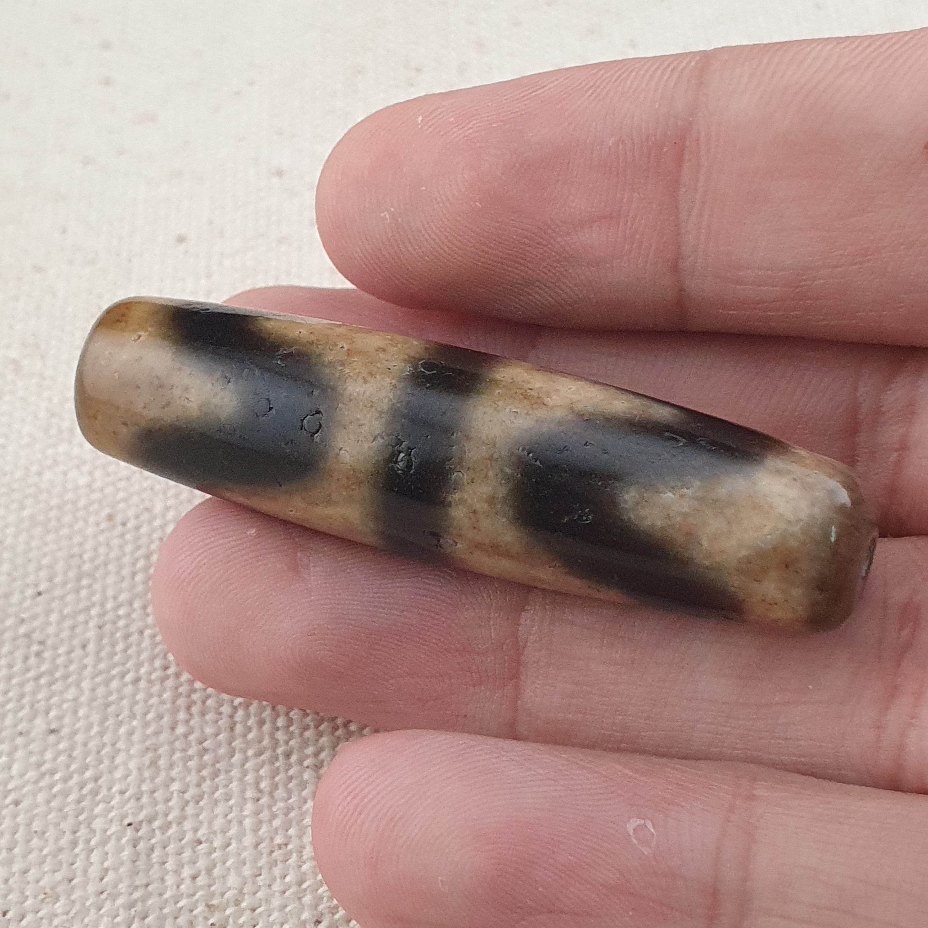 Vintage Himalayan Tibetan Agate ZigZag & Stripe Pattern Agate Dzi Bead Amulet