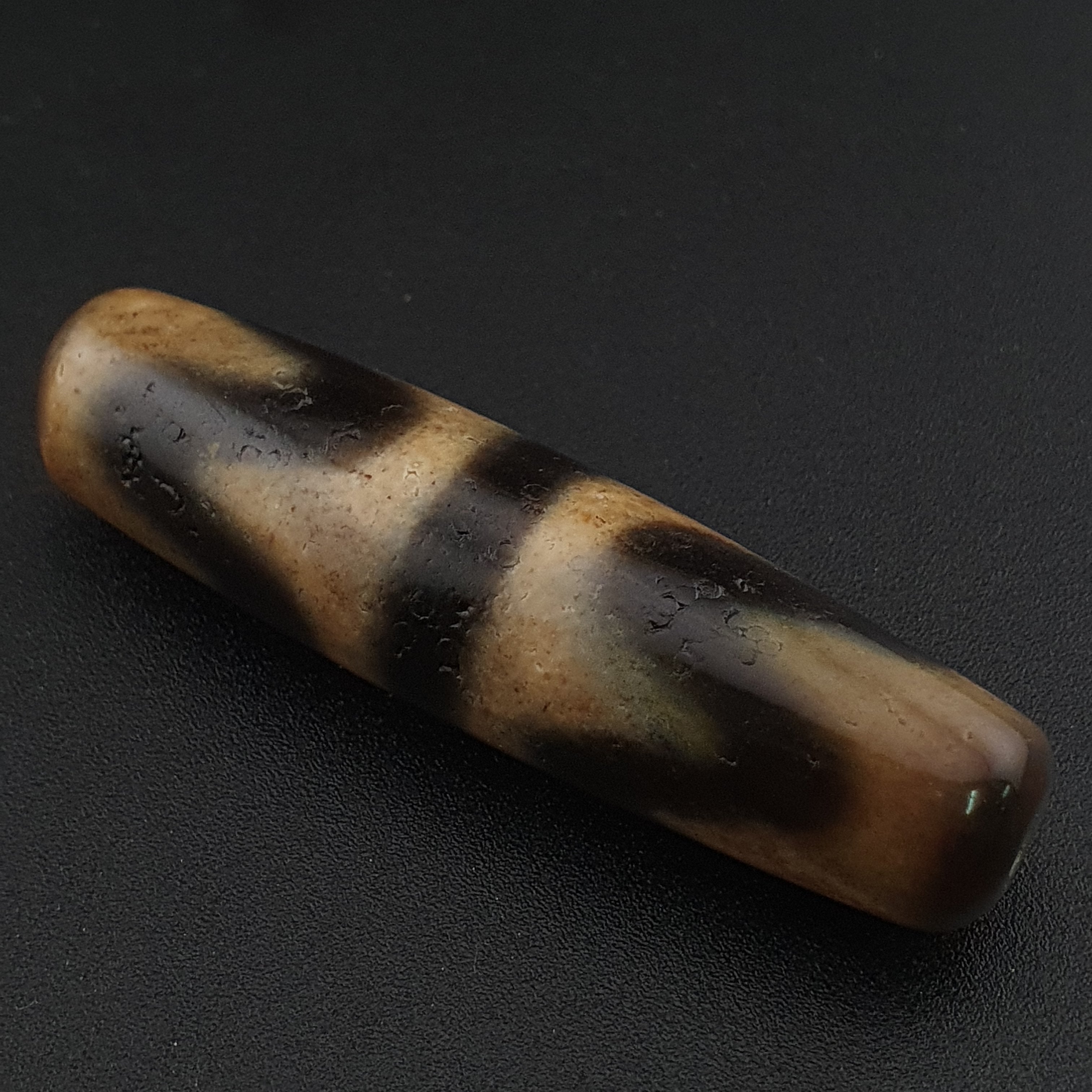 Vintage Himalayan Tibetan Agate ZigZag & Stripe Pattern Agate Dzi Bead Amulet