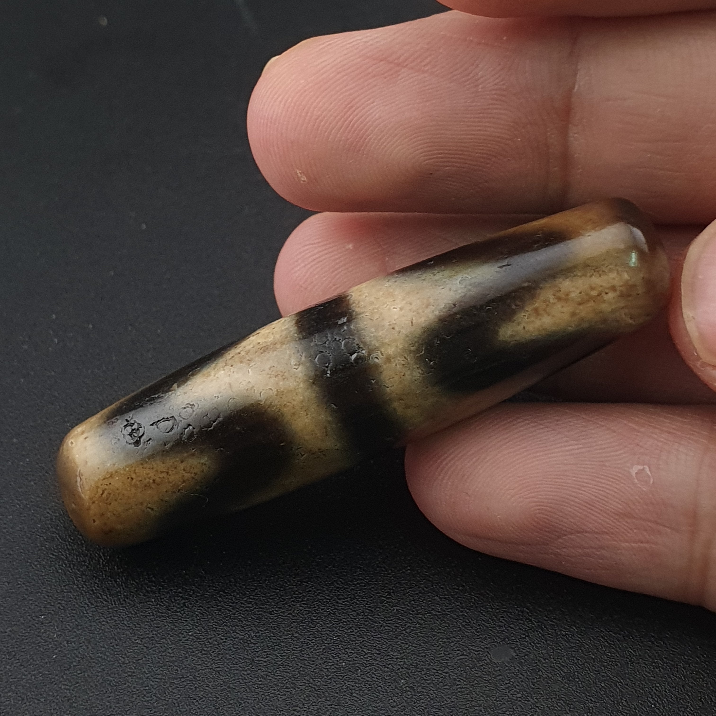 Vintage Himalayan Tibetan Agate ZigZag & Stripe Pattern Agate Dzi Bead Amulet