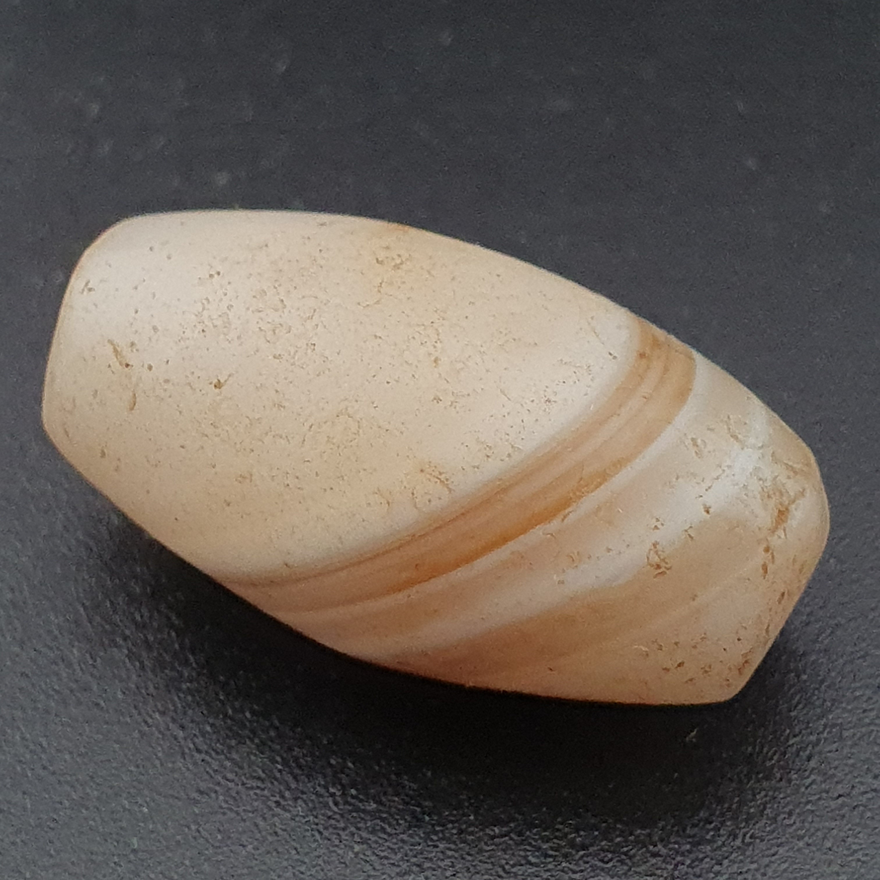 Ancient Natural Pattern White Agate Bead Amulet
