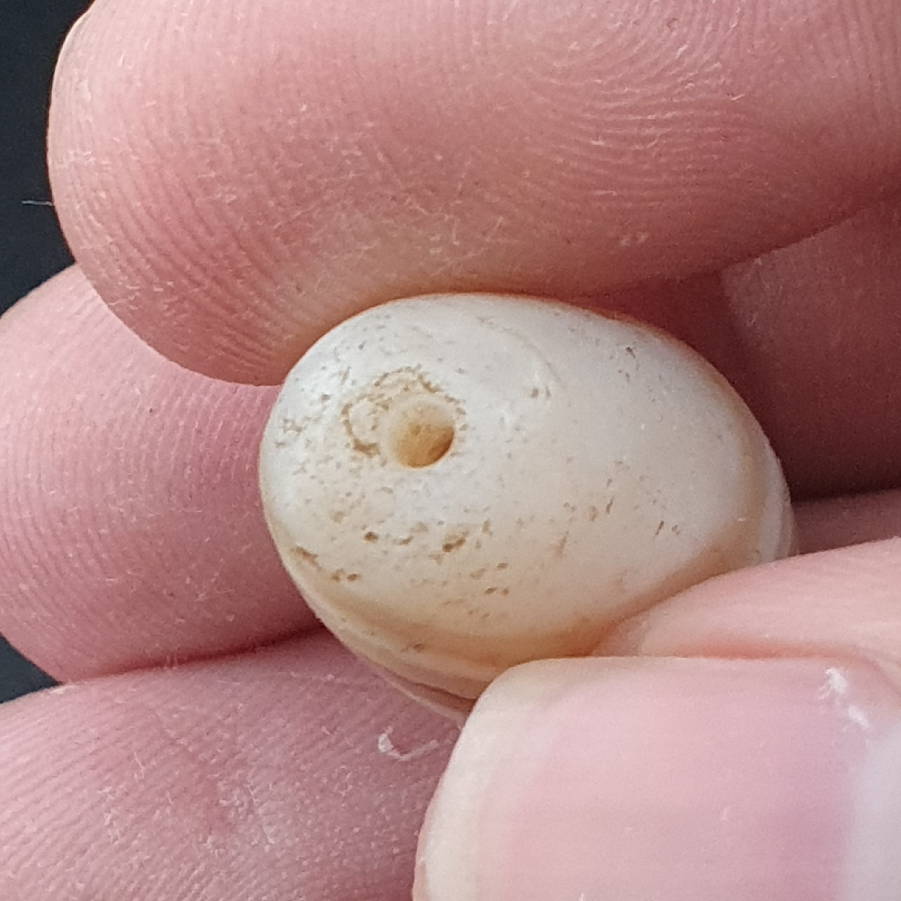 Ancient Natural Pattern White Agate Bead Amulet