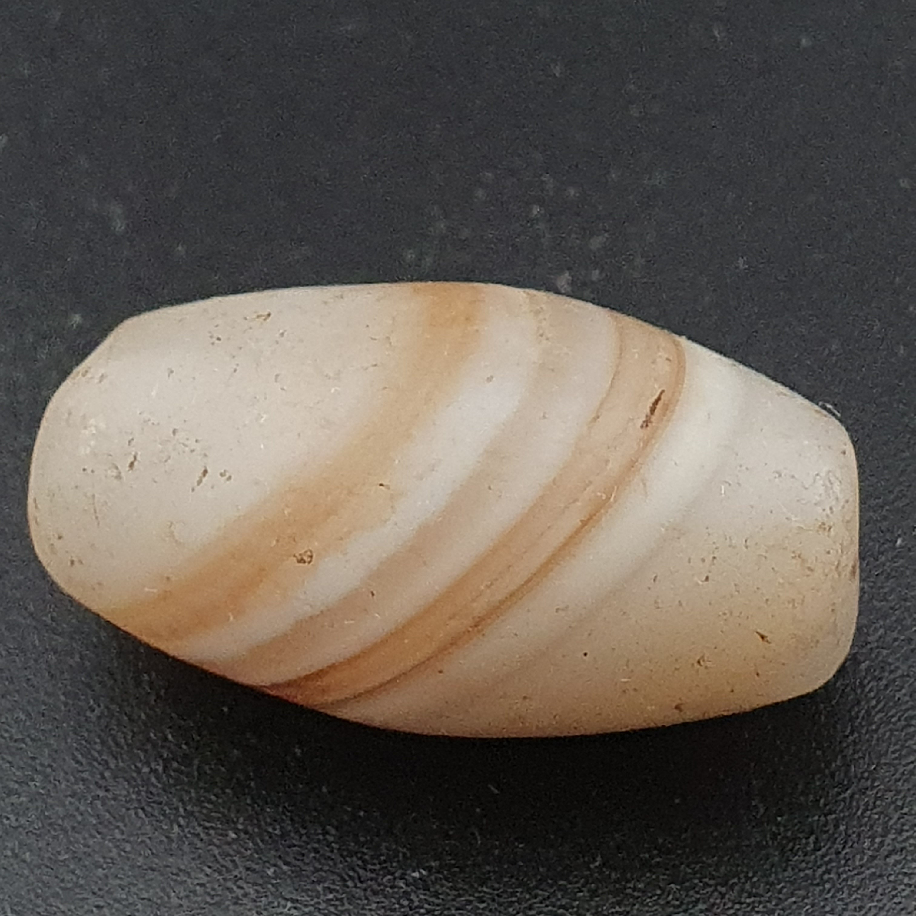 Ancient Natural Pattern White Agate Bead Amulet
