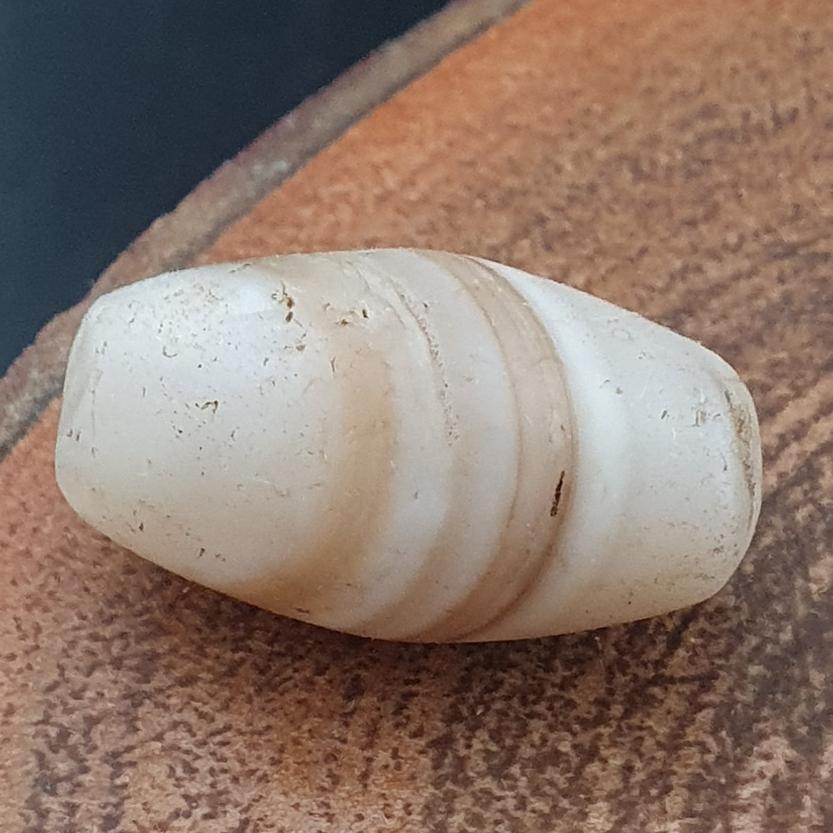 Ancient Natural Pattern White Agate Bead Amulet