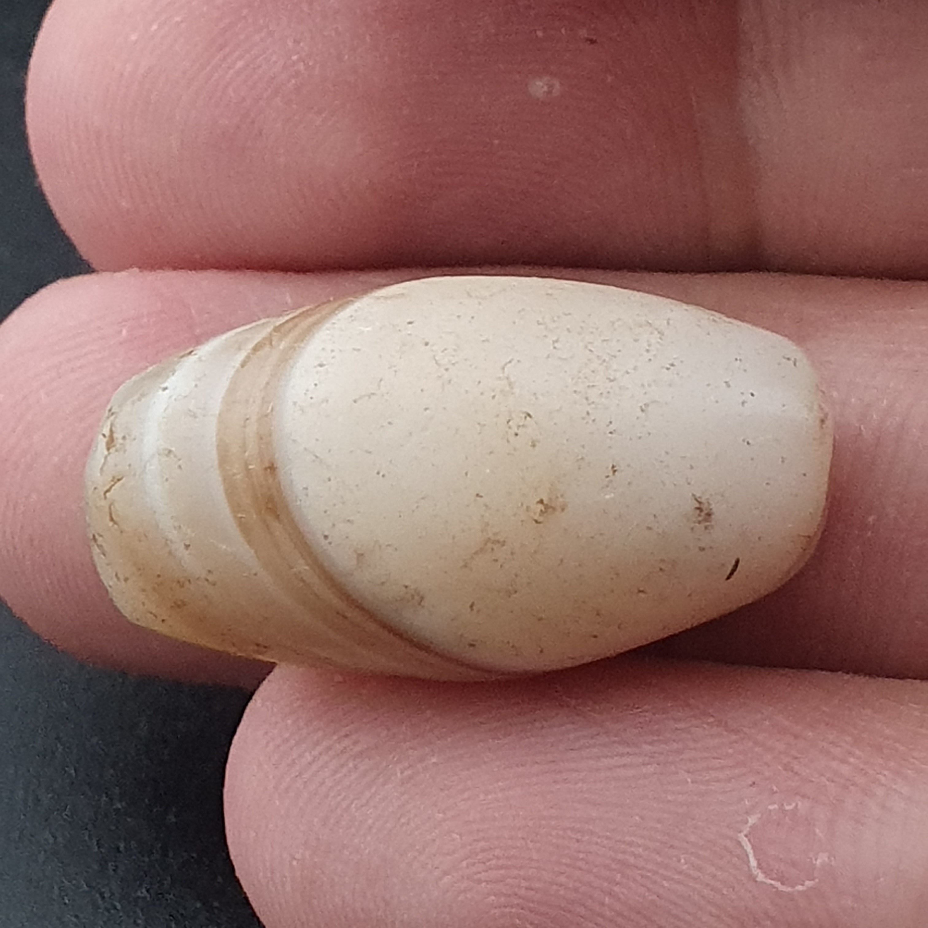 Ancient Natural Pattern White Agate Bead Amulet