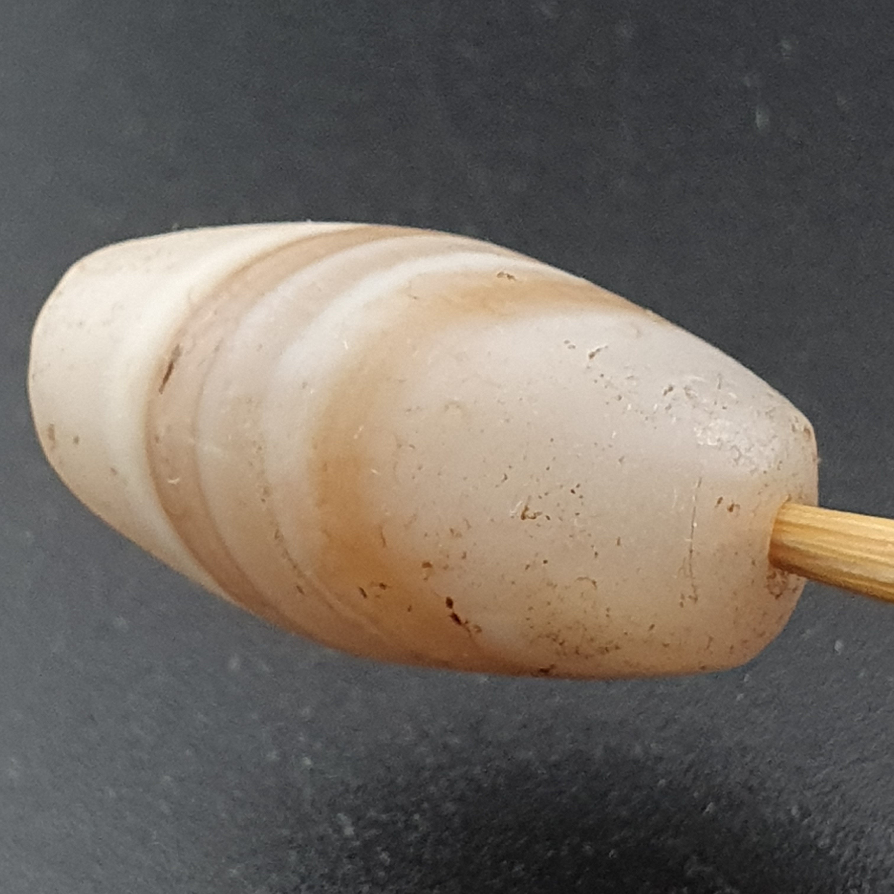 Ancient Natural Pattern White Agate Bead Amulet