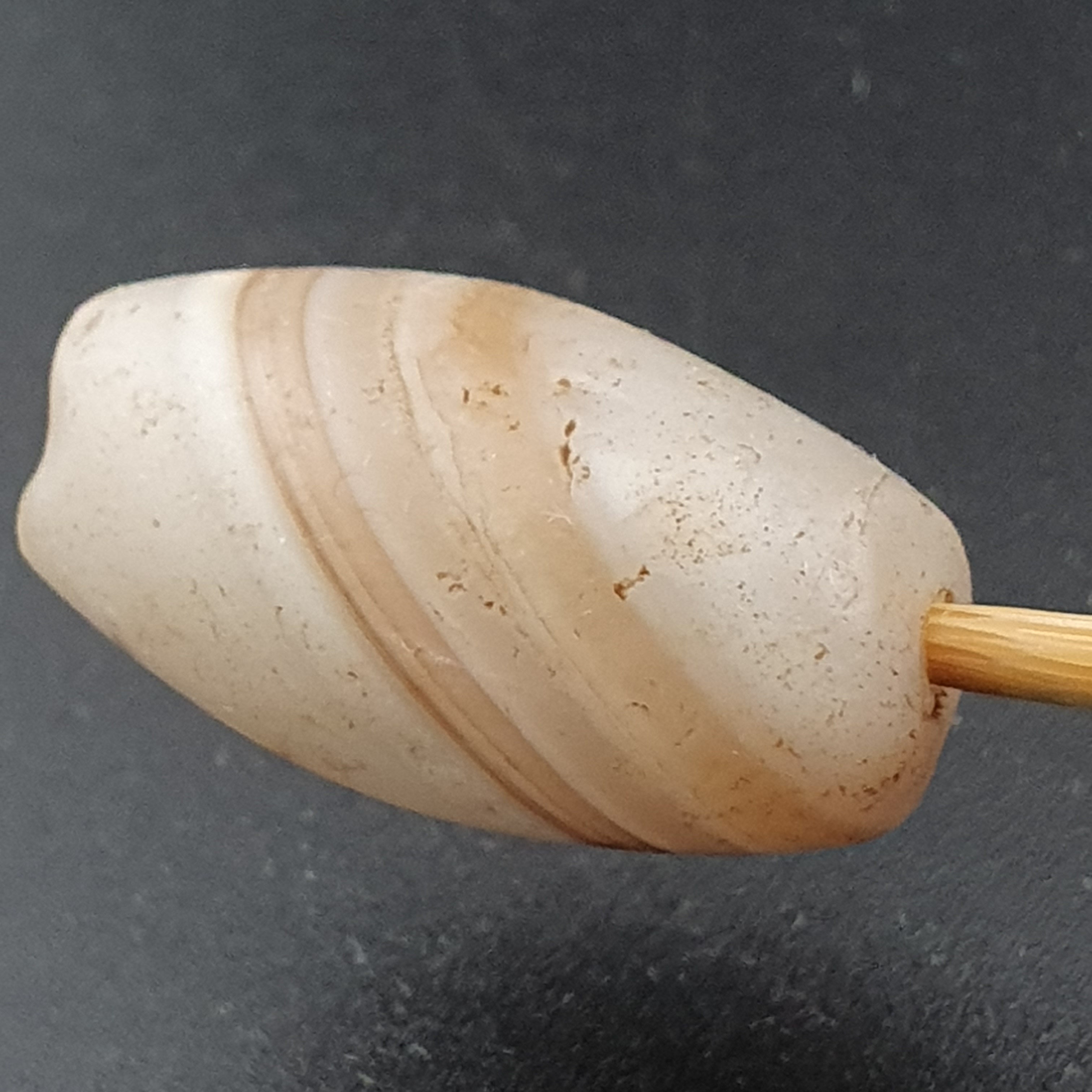 Ancient Natural Pattern White Agate Bead Amulet