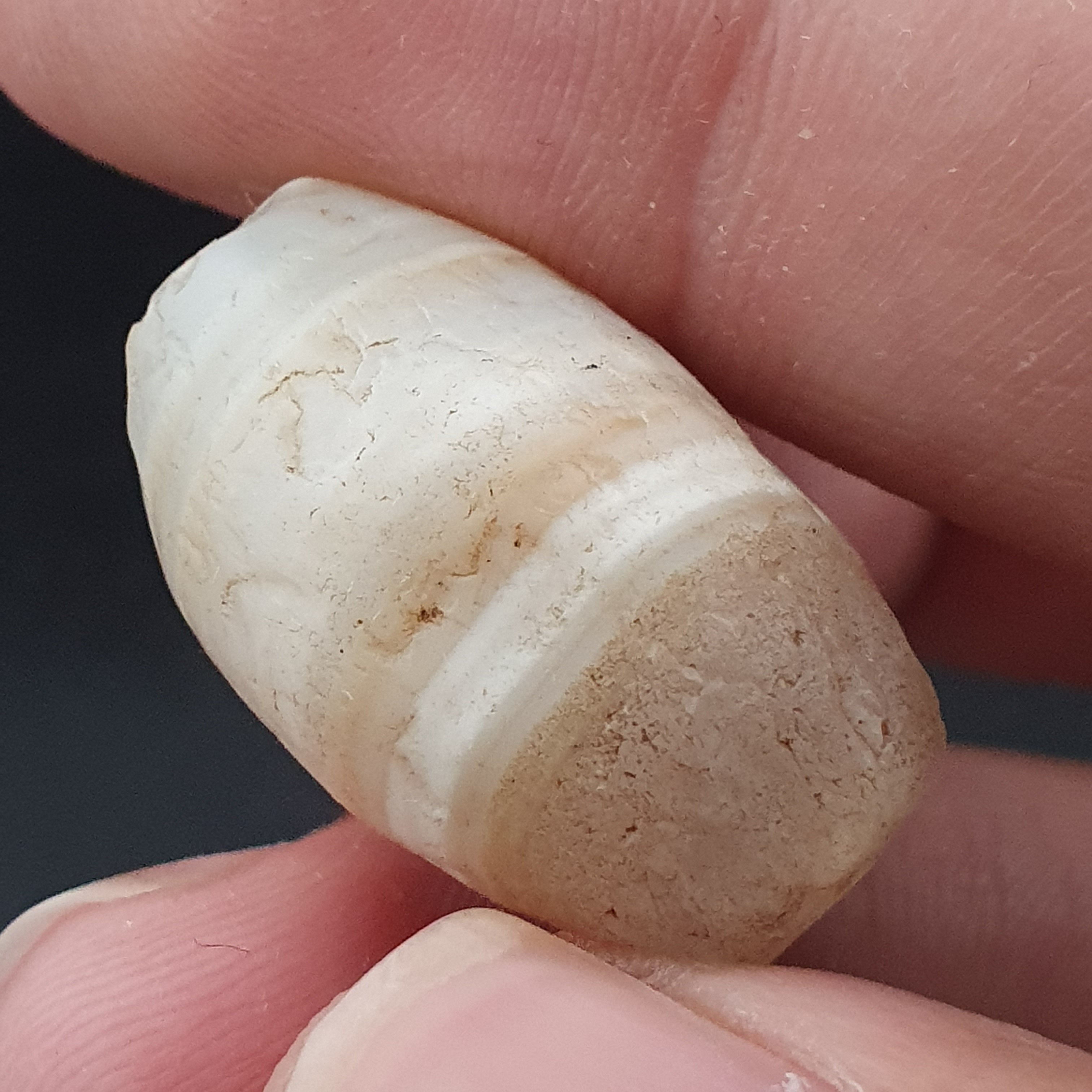 Ancient Natural Pattern White Old Agate Bead Amulet