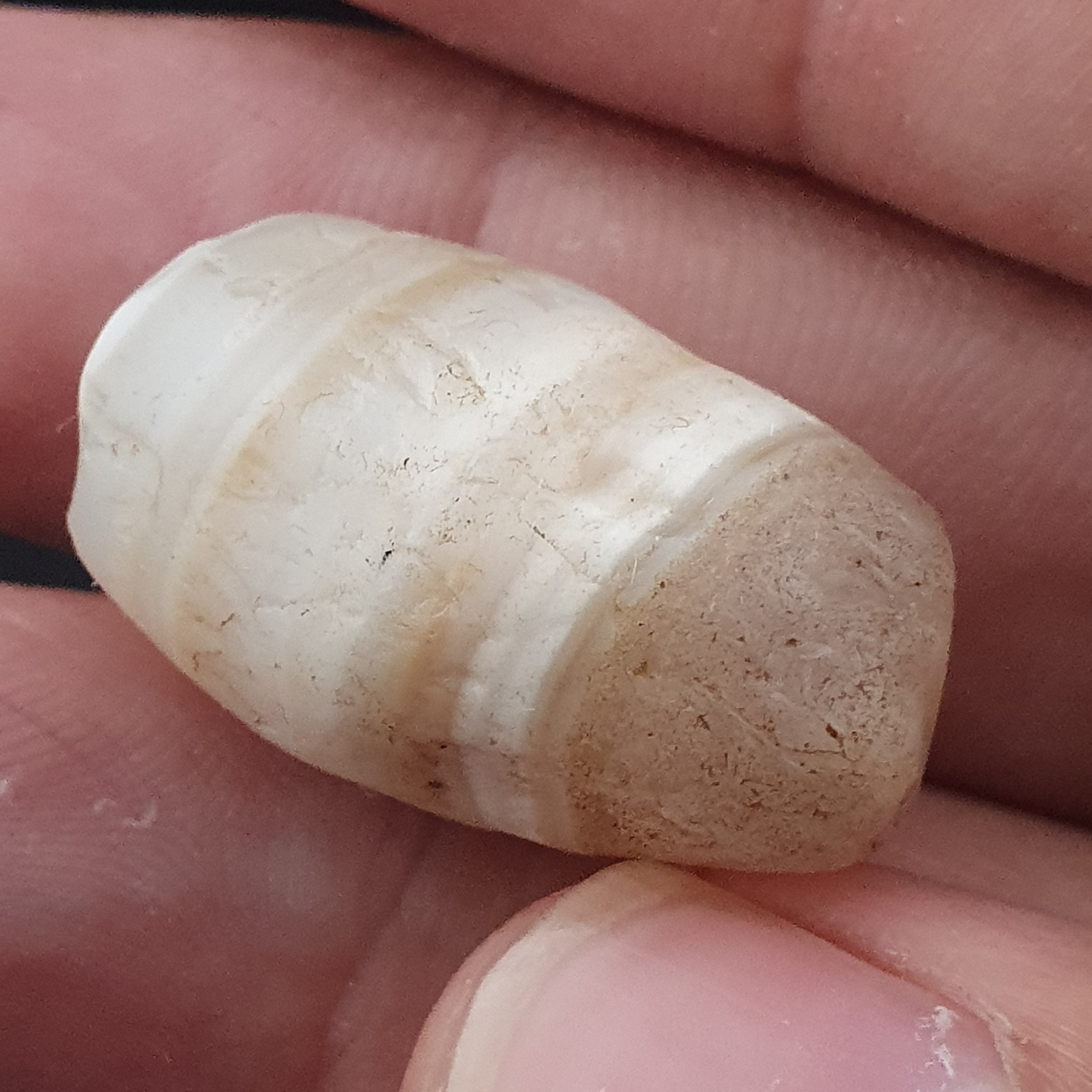 Ancient Natural Pattern White Old Agate Bead Amulet