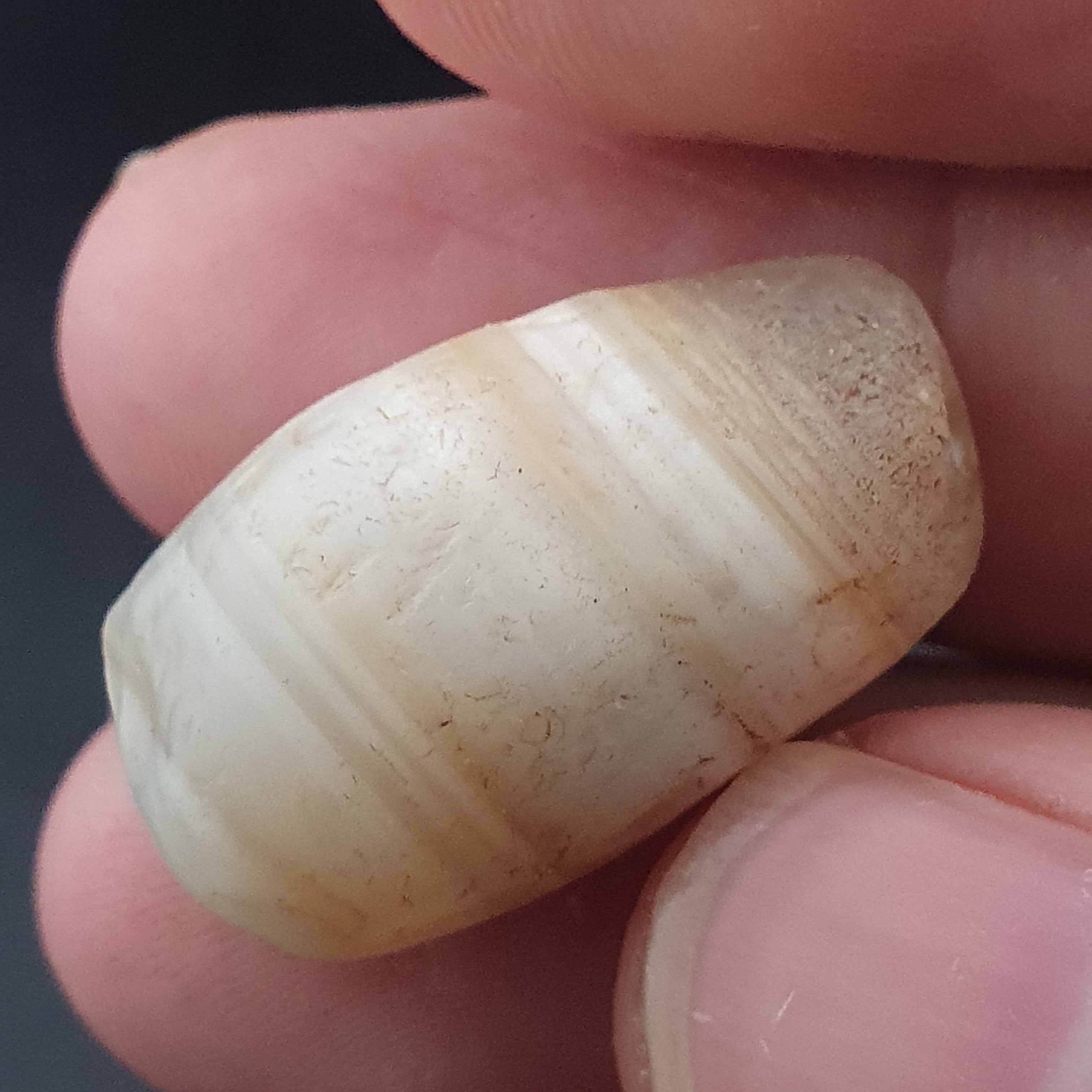 Ancient Natural Pattern White Old Agate Bead Amulet