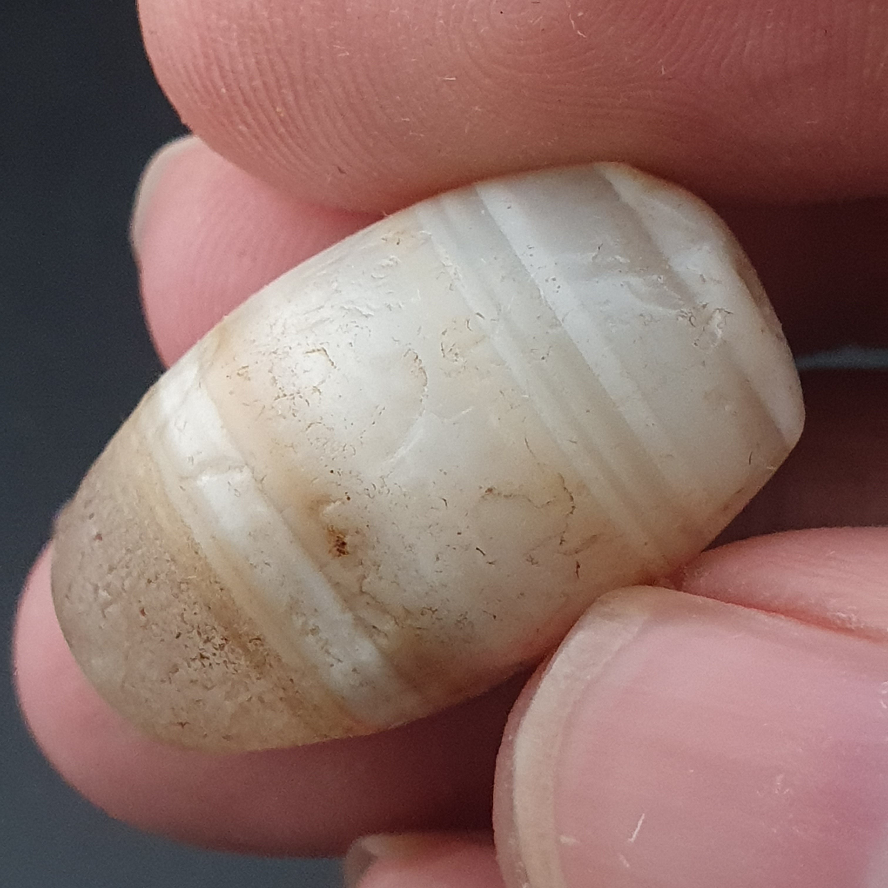 Ancient Natural Pattern White Old Agate Bead Amulet
