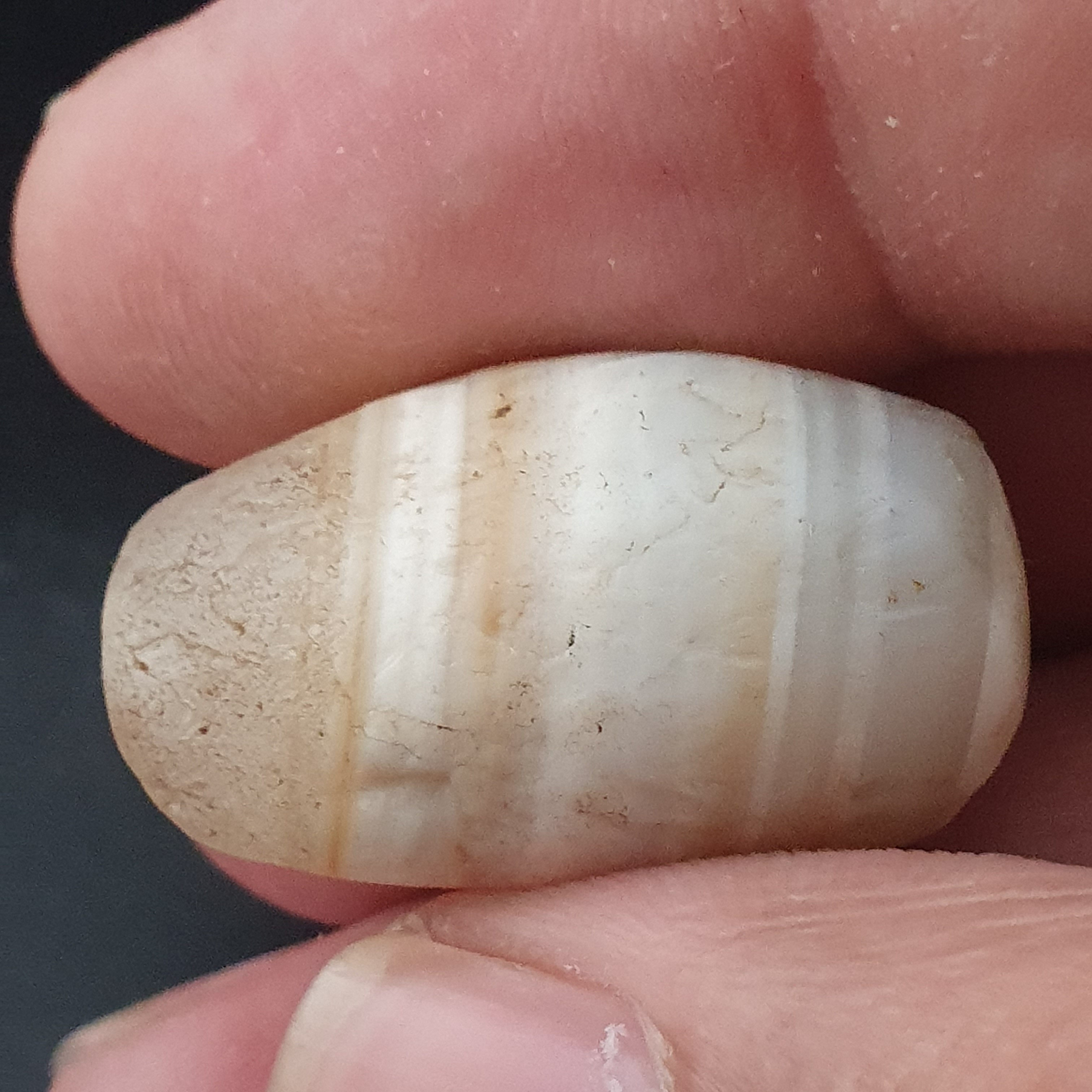Ancient Natural Pattern White Old Agate Bead Amulet