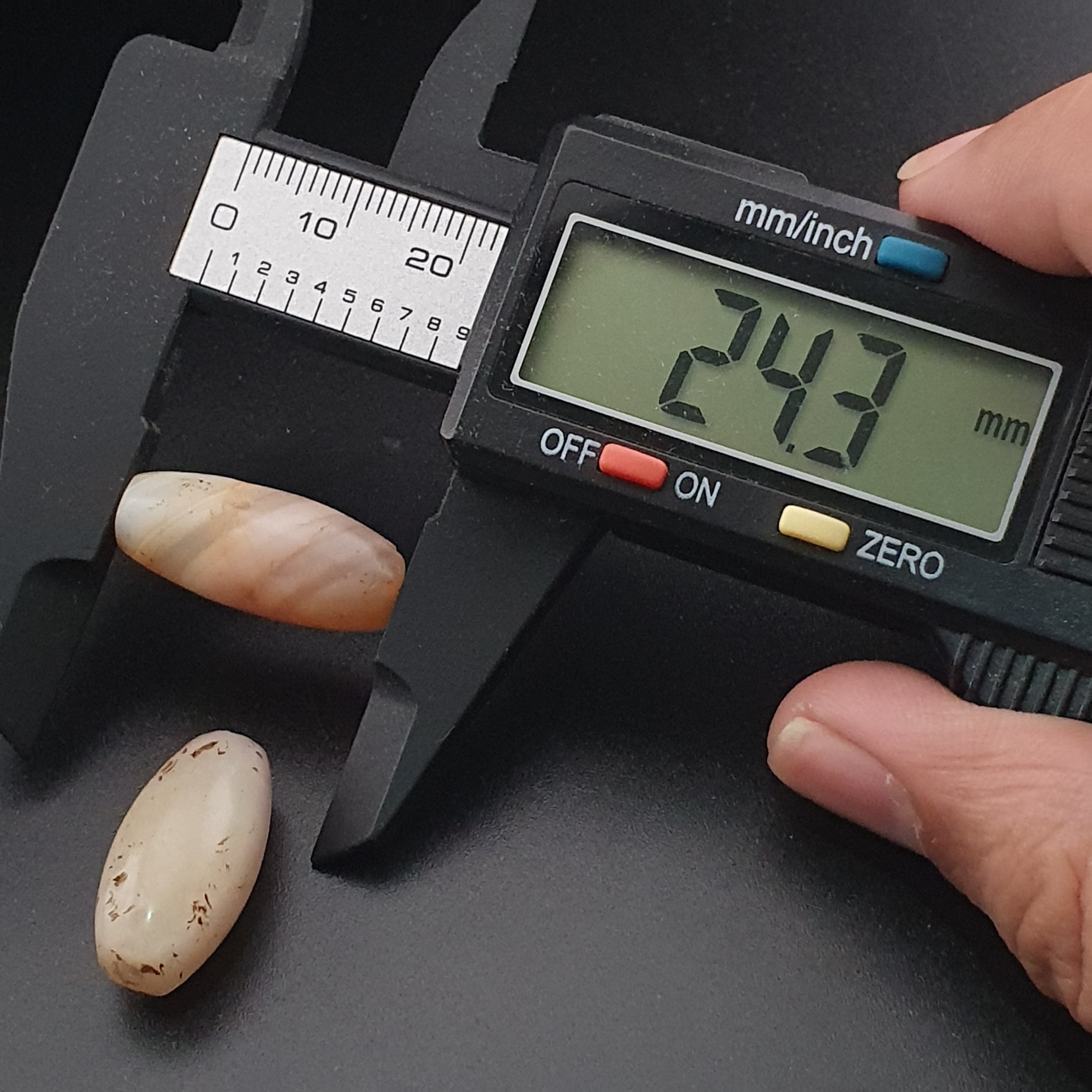 Lot of 2 Rare Ancient Reddish Suliemani Eye Pattern Agate Beads