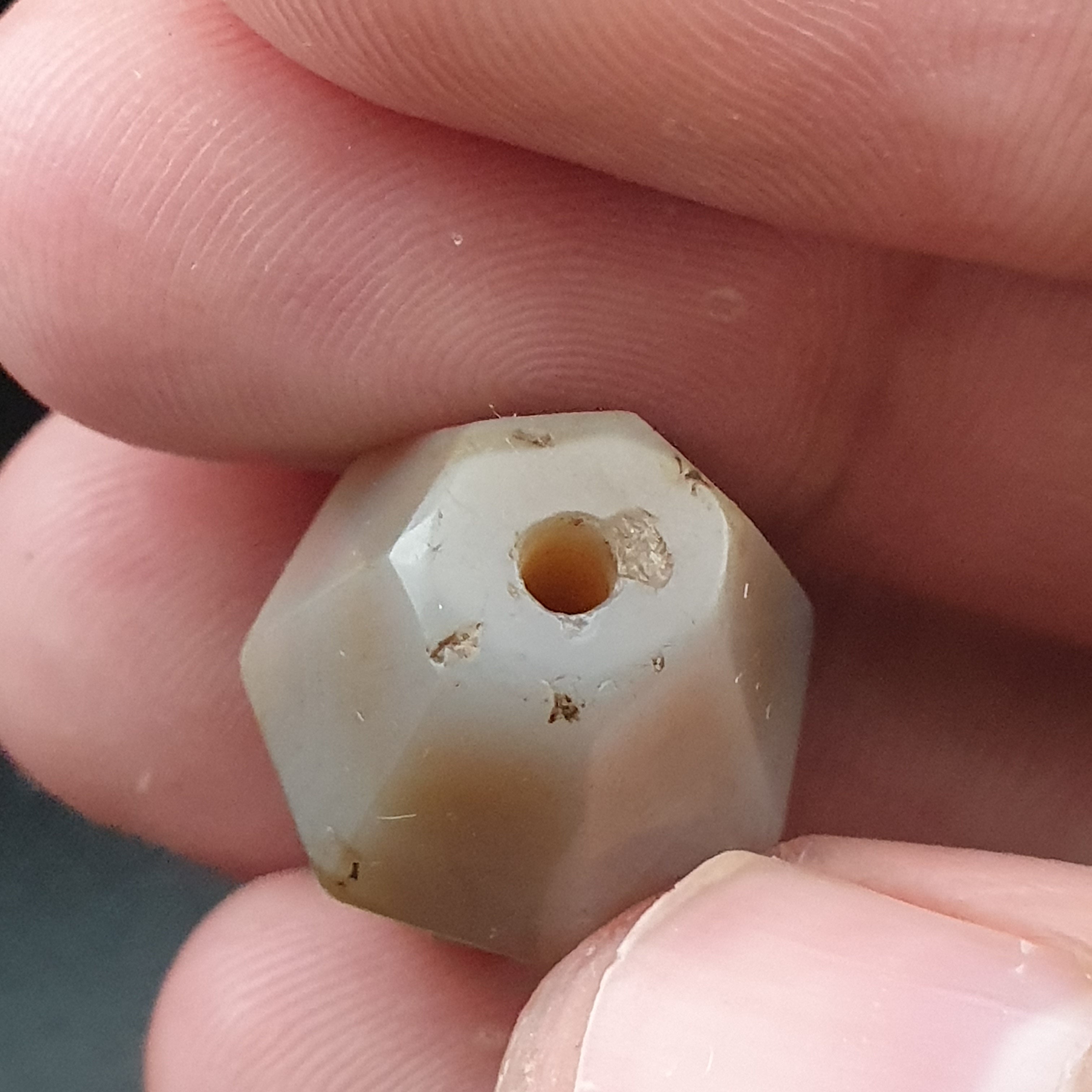 Ancient Natural Eye Pattern Suliemani Gray Agate Bead Amulet