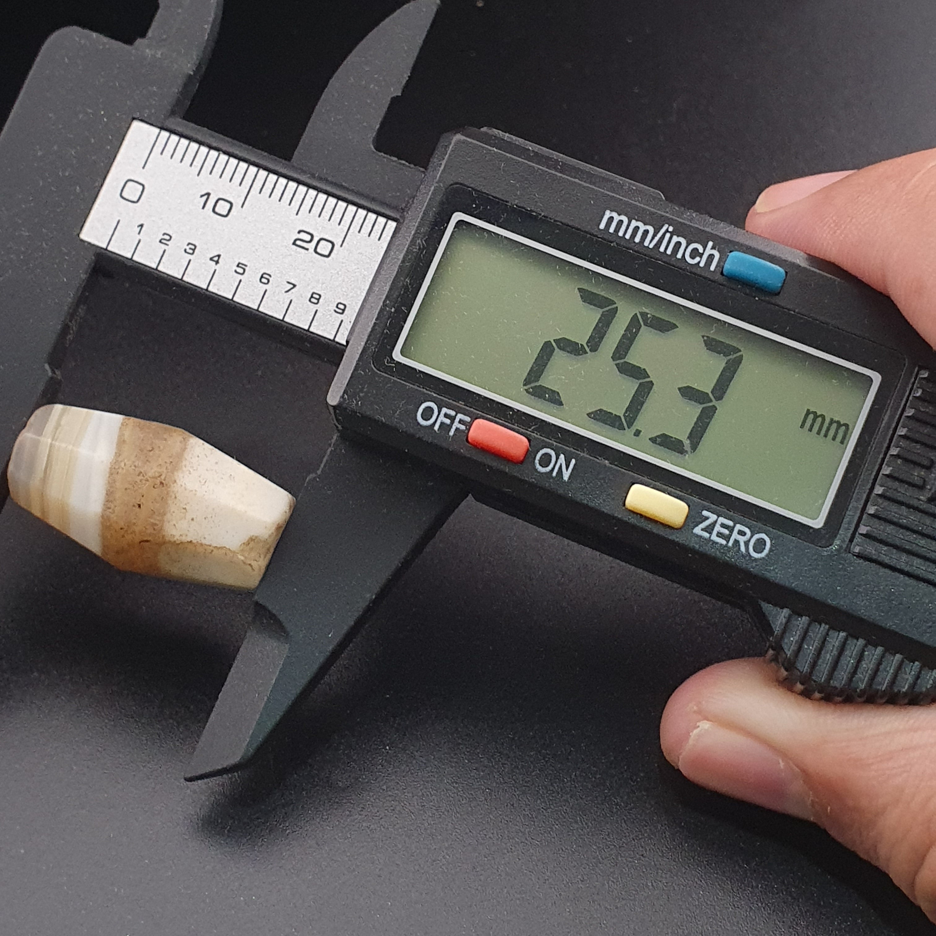 Ancient Natural Suliemani Stripe Pattern Agate Bead Amulet