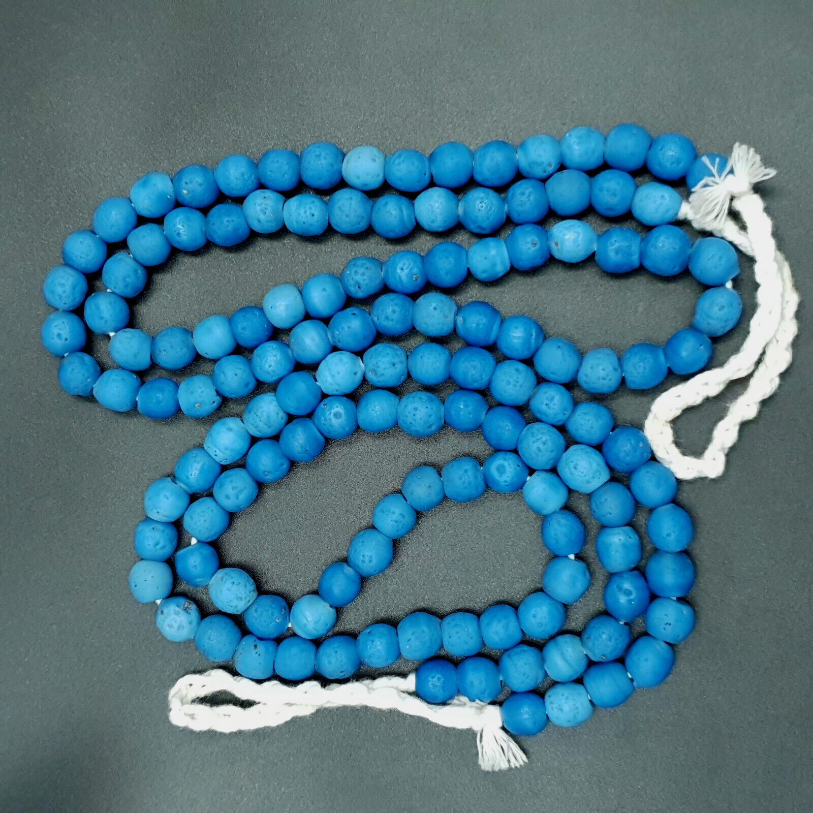 65 PCs RARE and BEAUTIFUL  AFRICAN GLASS TRADE ANTIQUE BEADS 10MM full Strand