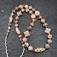 Amazing Red Agate Antique Tibetan Central Asian Etched Agate beads Necklace E10