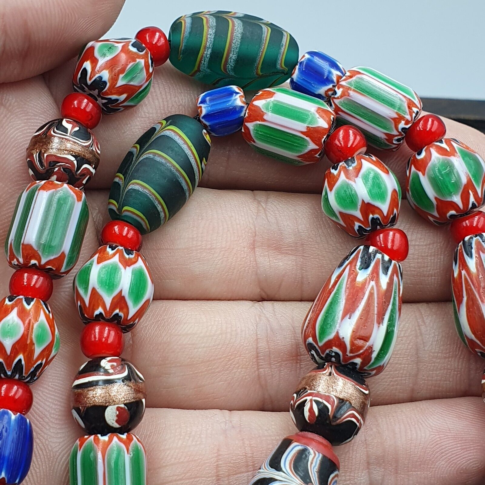Vintage Chevron Venetian Whiteheart Skunk Glass Beads Necklace NC-9-3