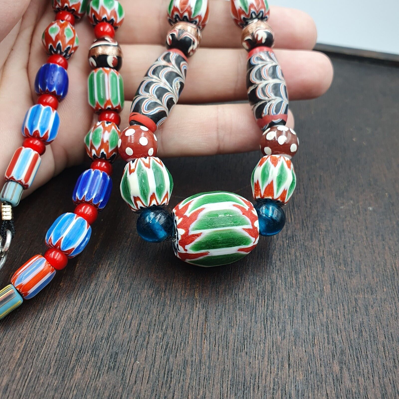 Vintage Chevron Venetian Whiteheart Skunk Glass Beads Necklace NC-9-3