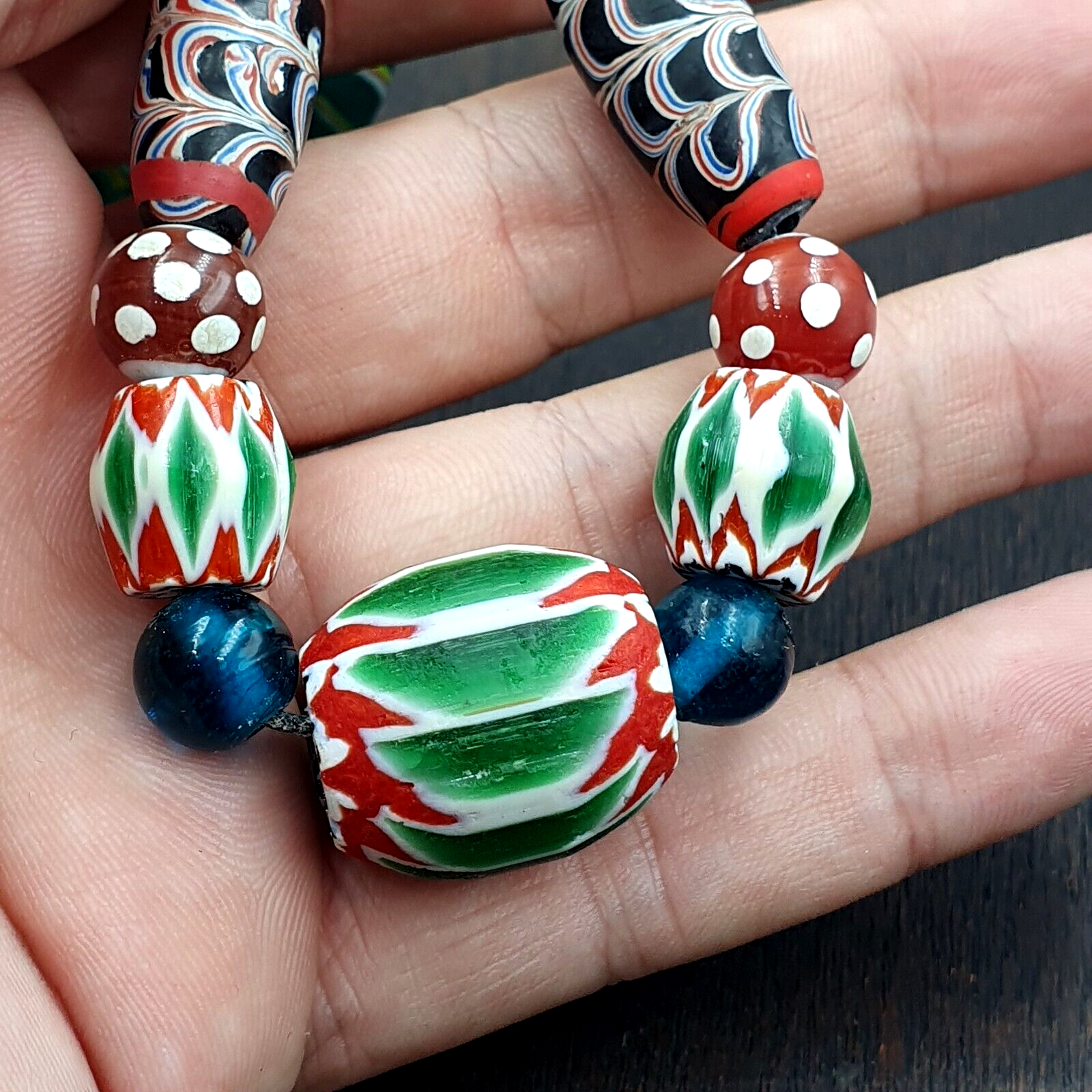 Vintage Chevron Venetian Whiteheart Skunk Glass Beads Necklace NC-9-3