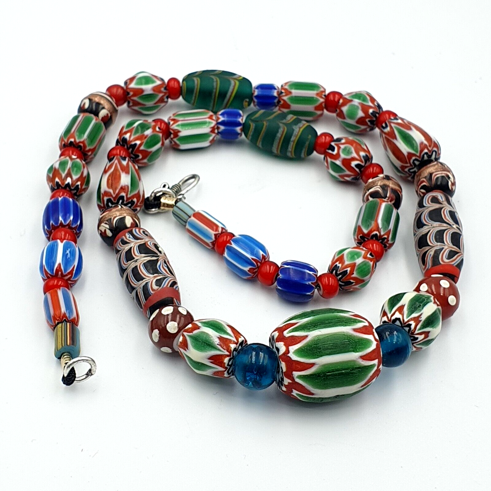 Vintage Chevron Venetian Whiteheart Skunk Glass Beads Necklace NC-9-3