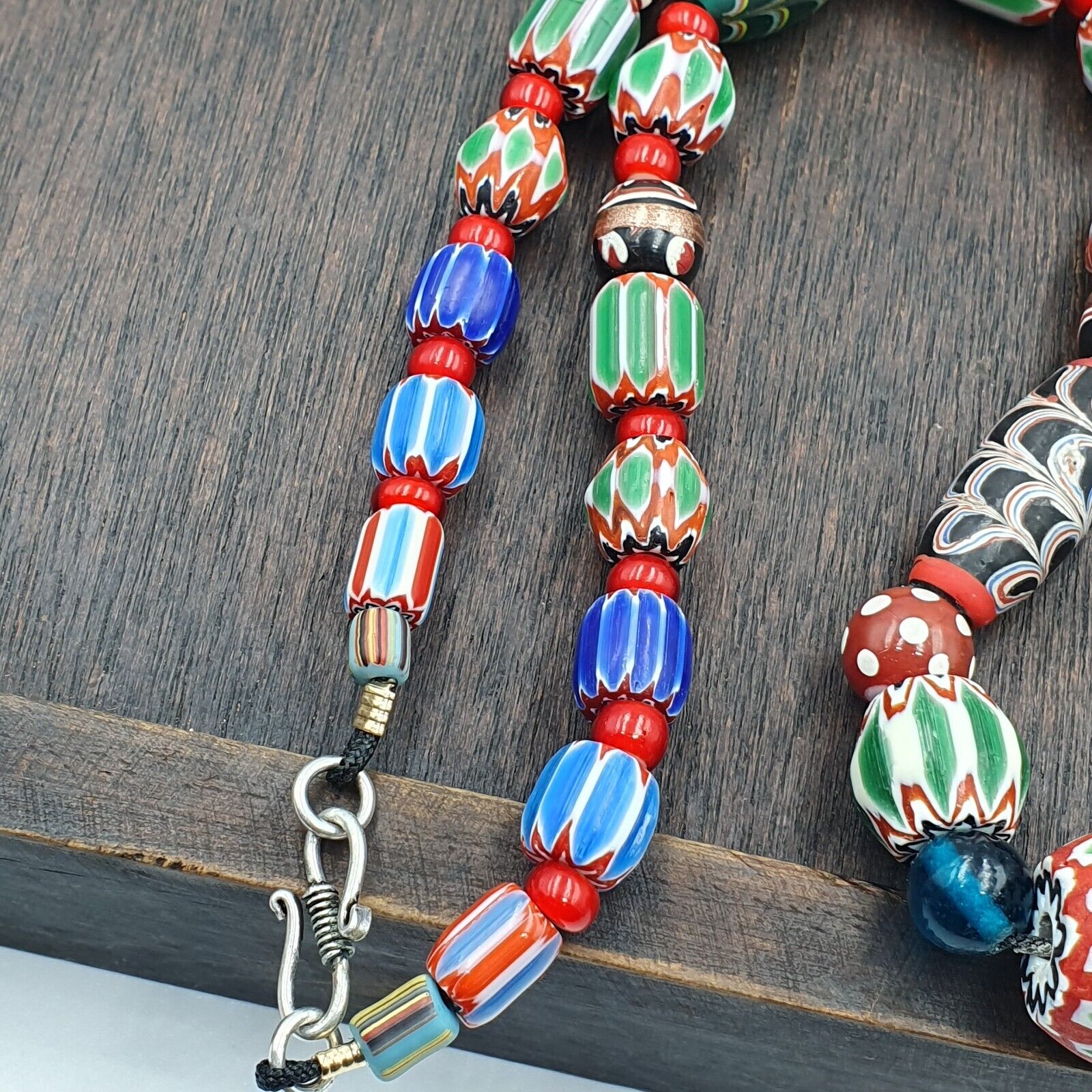Vintage Chevron Venetian Whiteheart Skunk Glass Beads Necklace NC-9-3