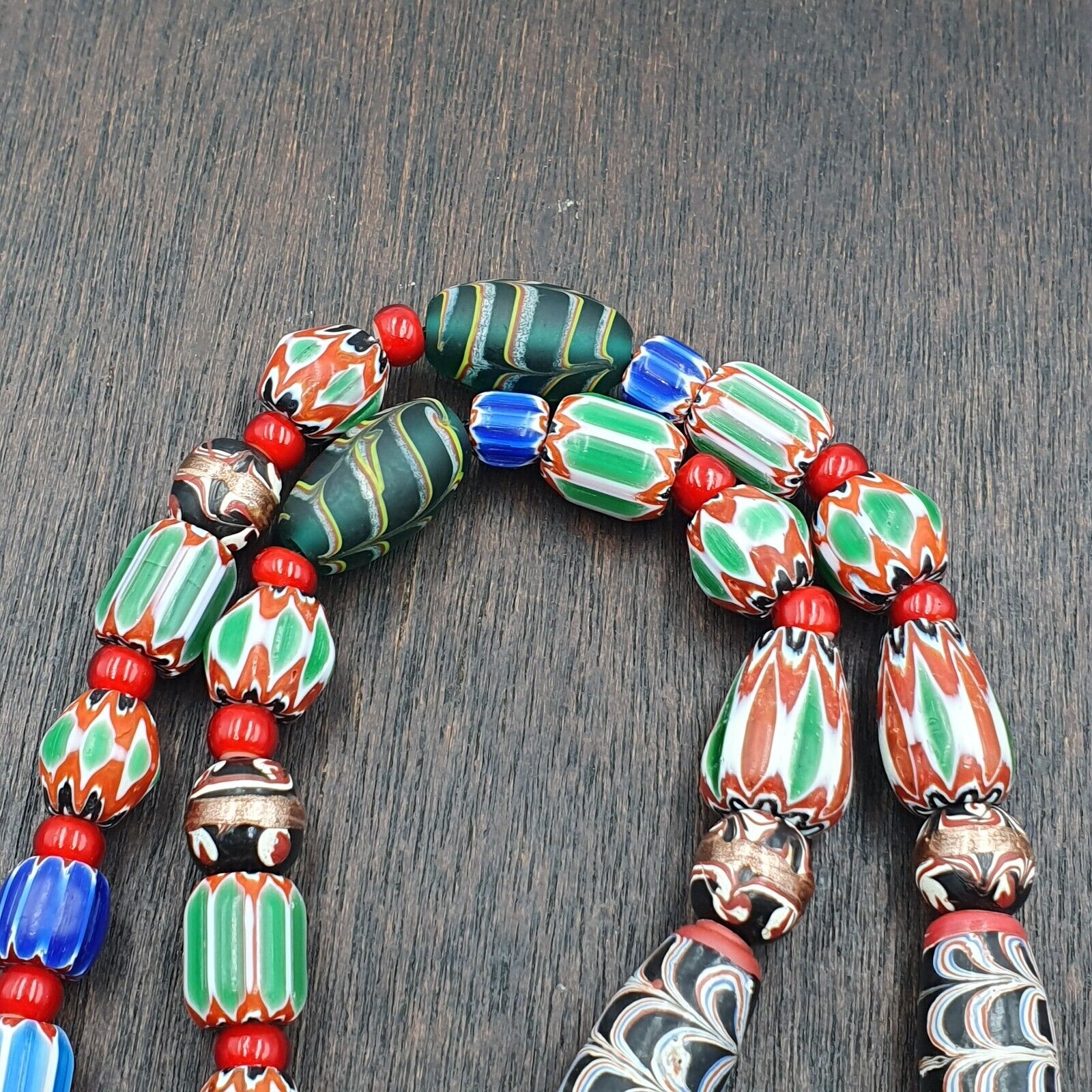 Vintage Chevron Venetian Whiteheart Skunk Glass Beads Necklace NC-9-3