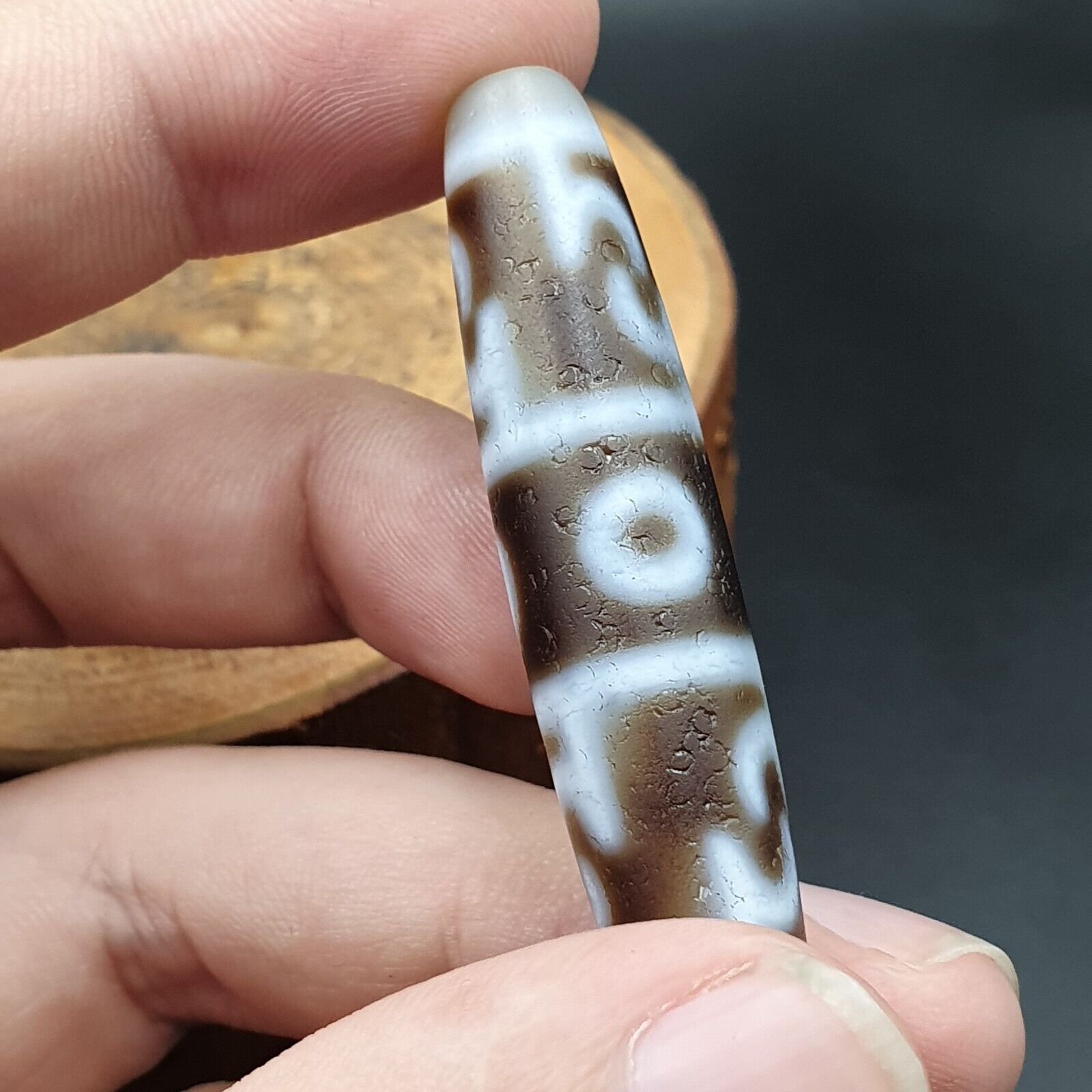 Vintage Old Himalayan Indo Tibetan 5 Eyes pattern Dzi Amulet Pendant Bead B26