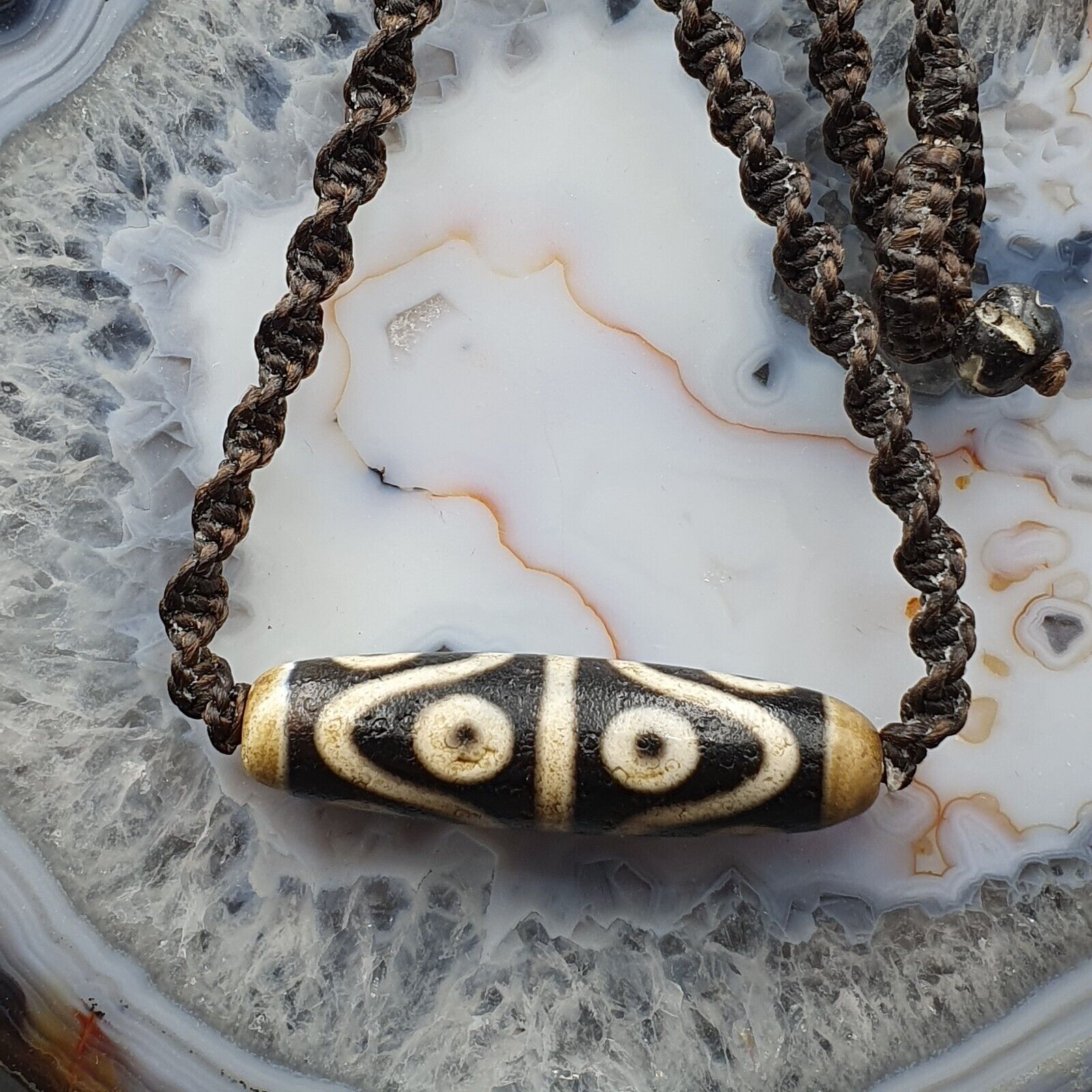 S3 Vintage Old Tibetan 6 Eyes Agate stone Dzi Bead Amulet with 18" wax thread