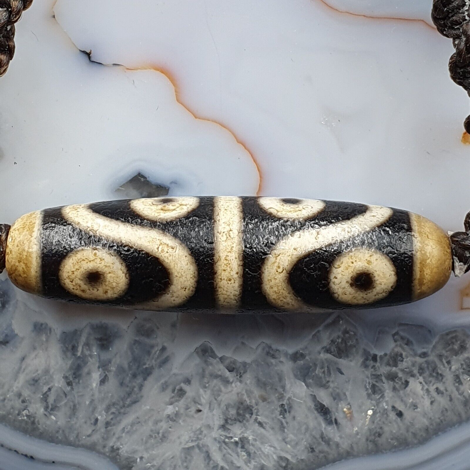 S3 Vintage Old Tibetan 6 Eyes Agate stone Dzi Bead Amulet with 18" wax thread