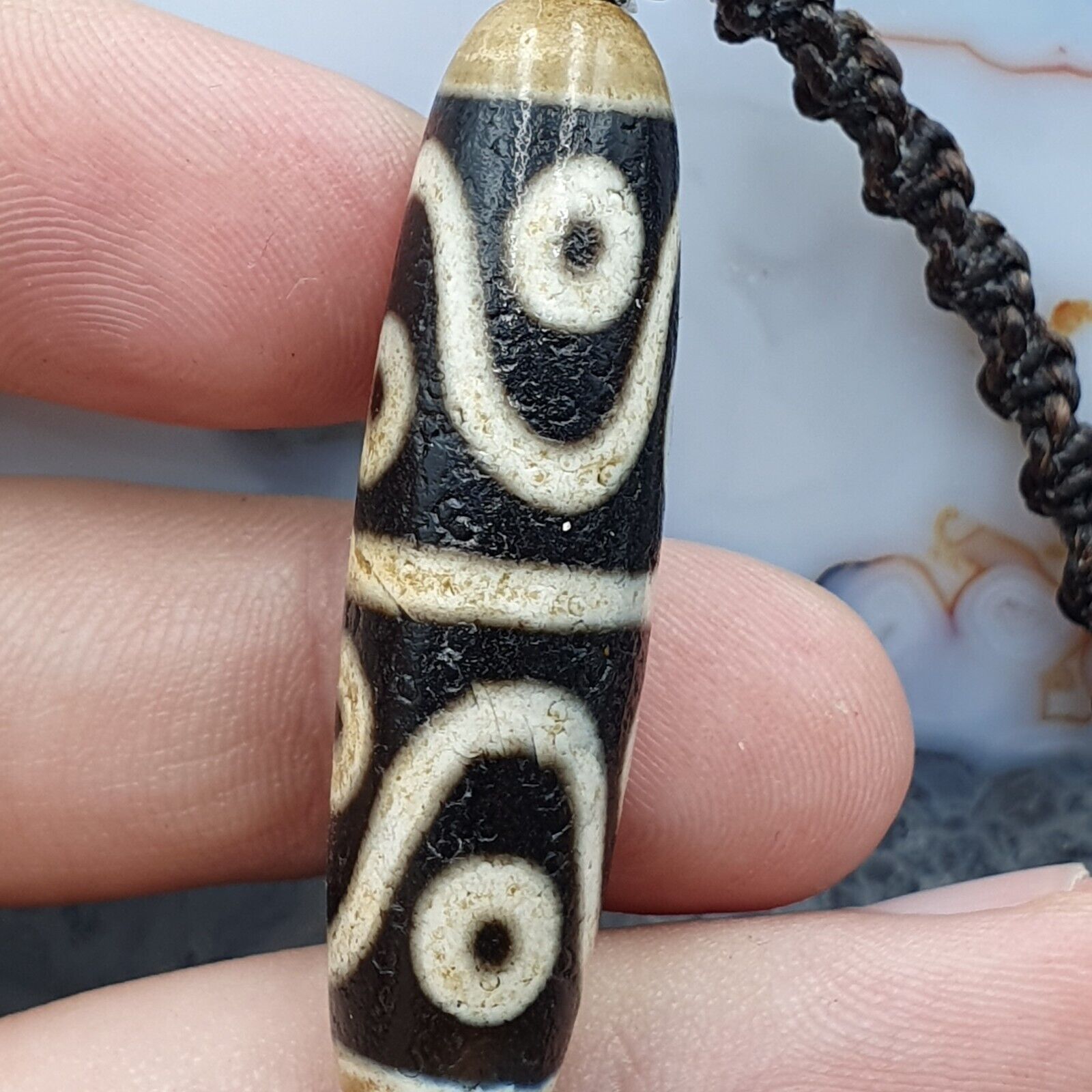 S3 Vintage Old Tibetan 6 Eyes Agate stone Dzi Bead Amulet with 18" wax thread