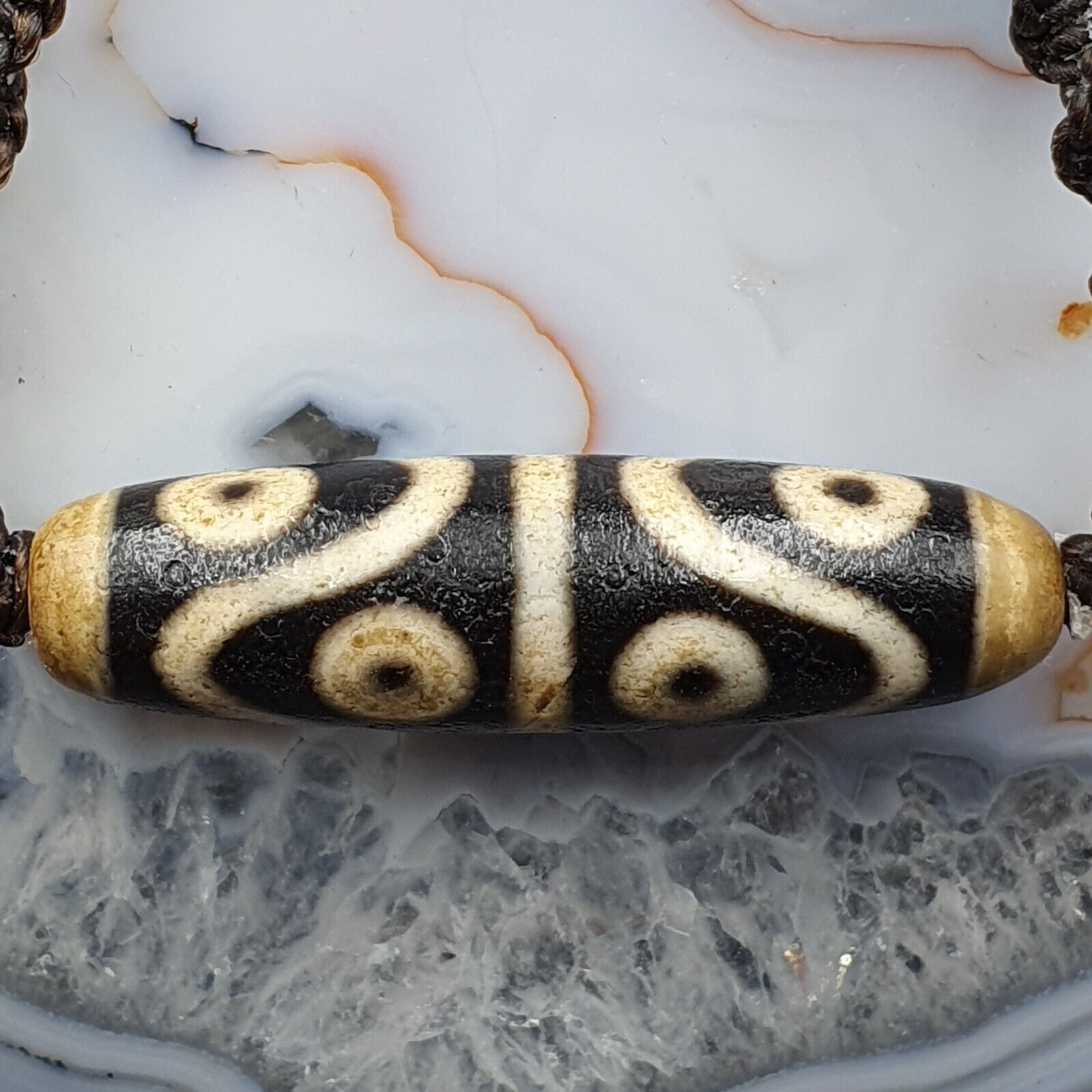 S3 Vintage Old Tibetan 6 Eyes Agate stone Dzi Bead Amulet with 18" wax thread