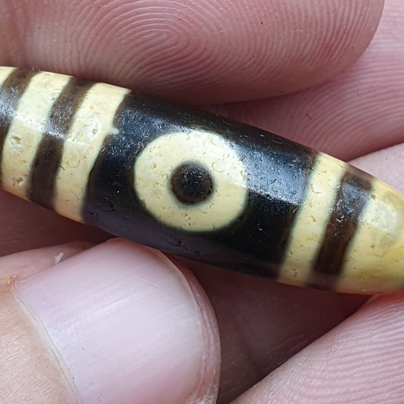 S4 Vintage Old Tibetan 2 Eyes Agate stone Dzi Bead Amulet with 18" wax thread
