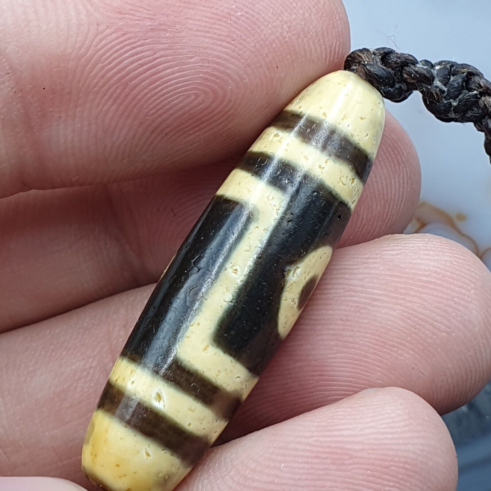 S4 Vintage Old Tibetan 2 Eyes Agate stone Dzi Bead Amulet with 18" wax thread