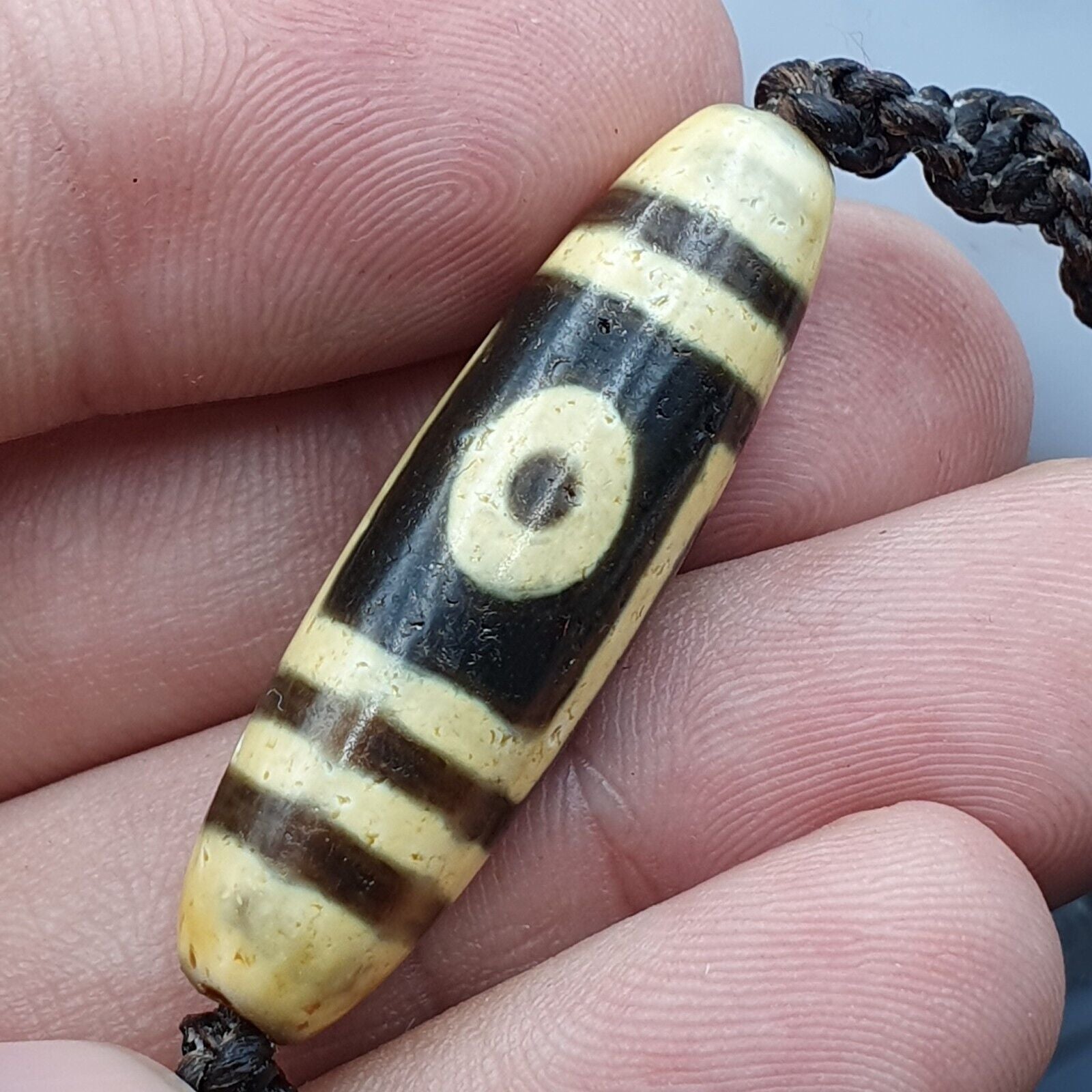 S4 Vintage Old Tibetan 2 Eyes Agate stone Dzi Bead Amulet with 18" wax thread